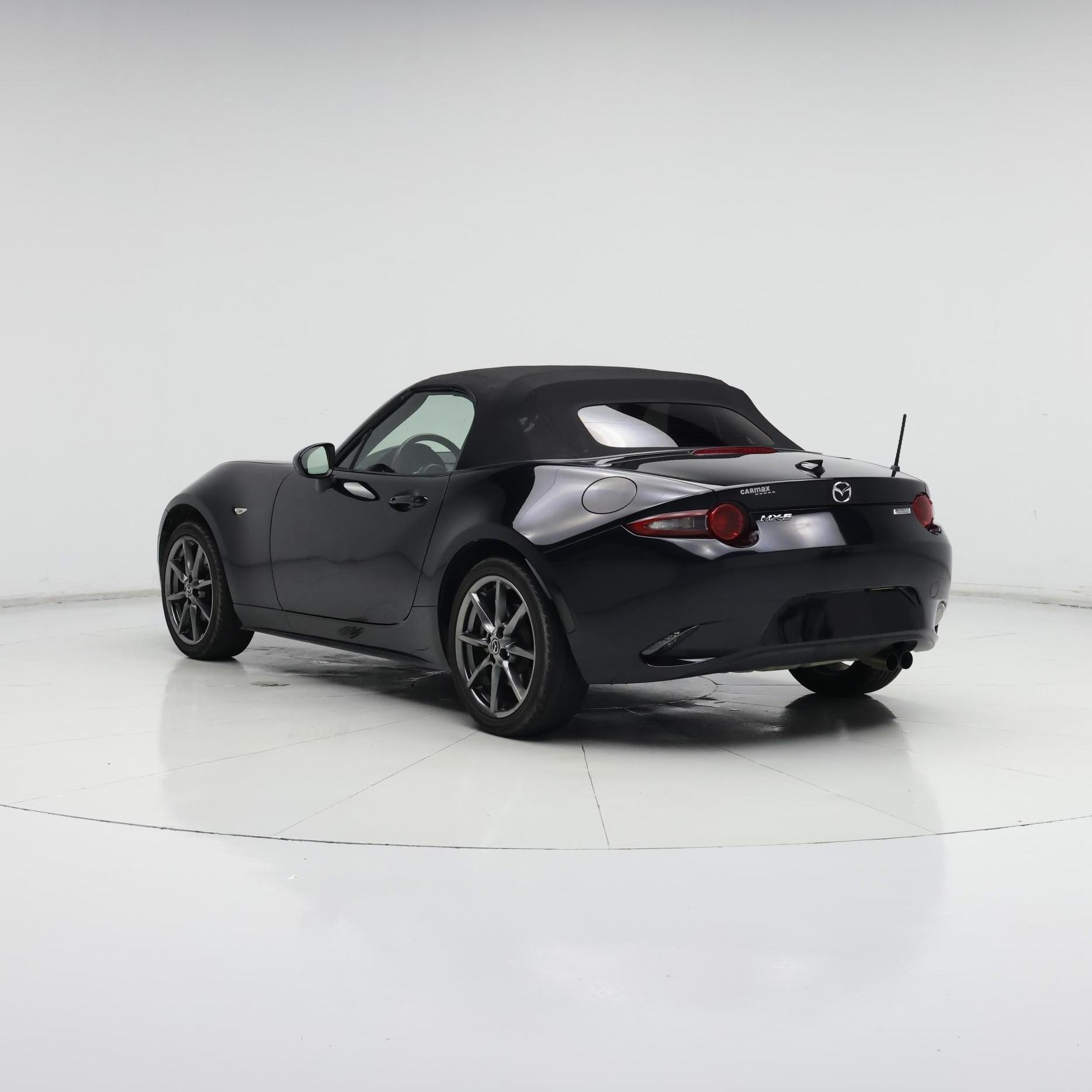 Thumbnail: 2016 Mazda MX-5 Miata - 2