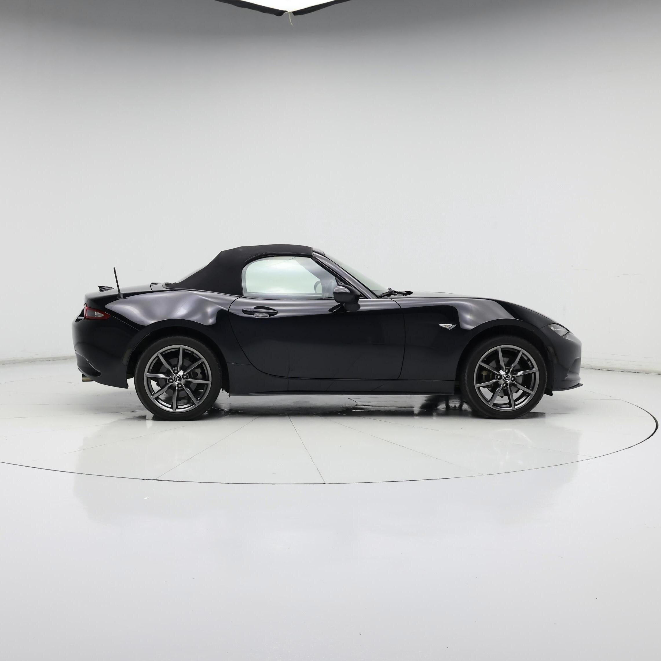 Thumbnail: 2016 Mazda MX-5 Miata - 7