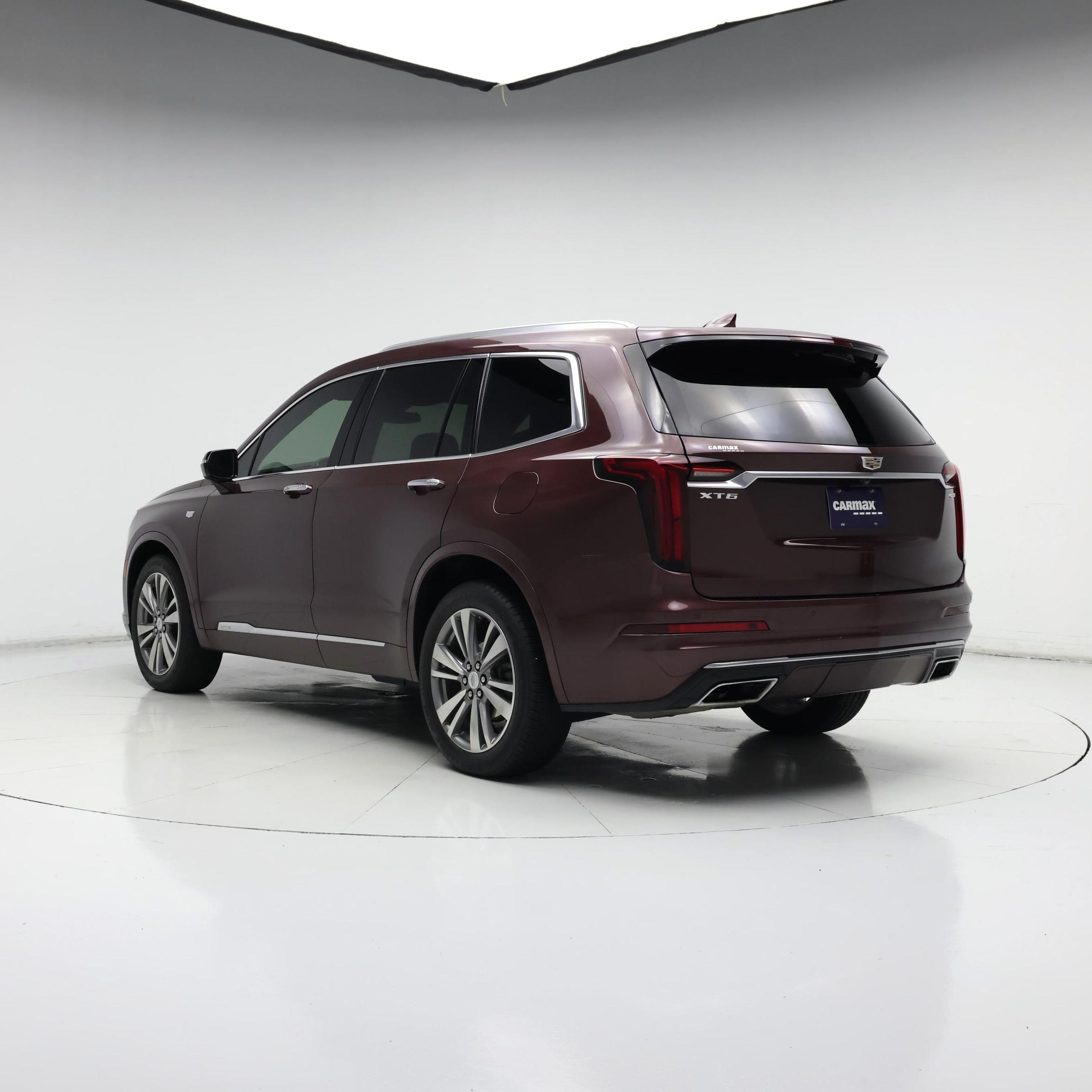 Thumbnail: 2022 Cadillac XT6 - 2