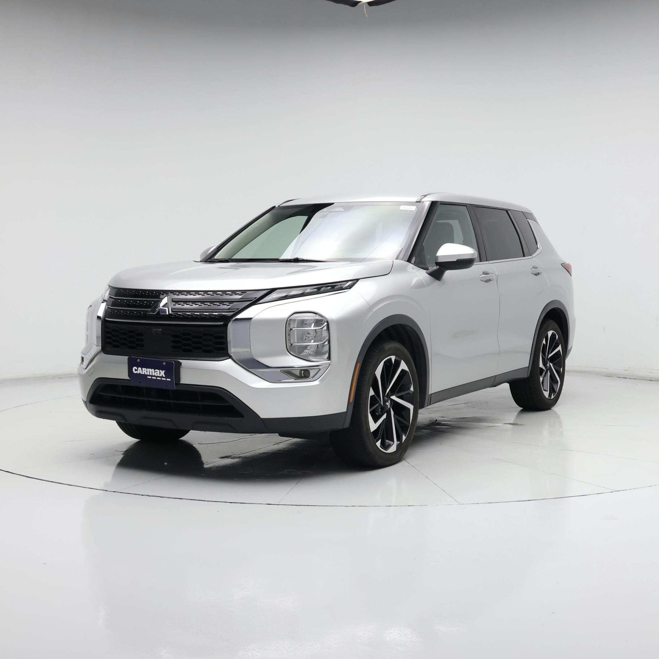 Thumbnail: 2022 Mitsubishi Outlander - 4