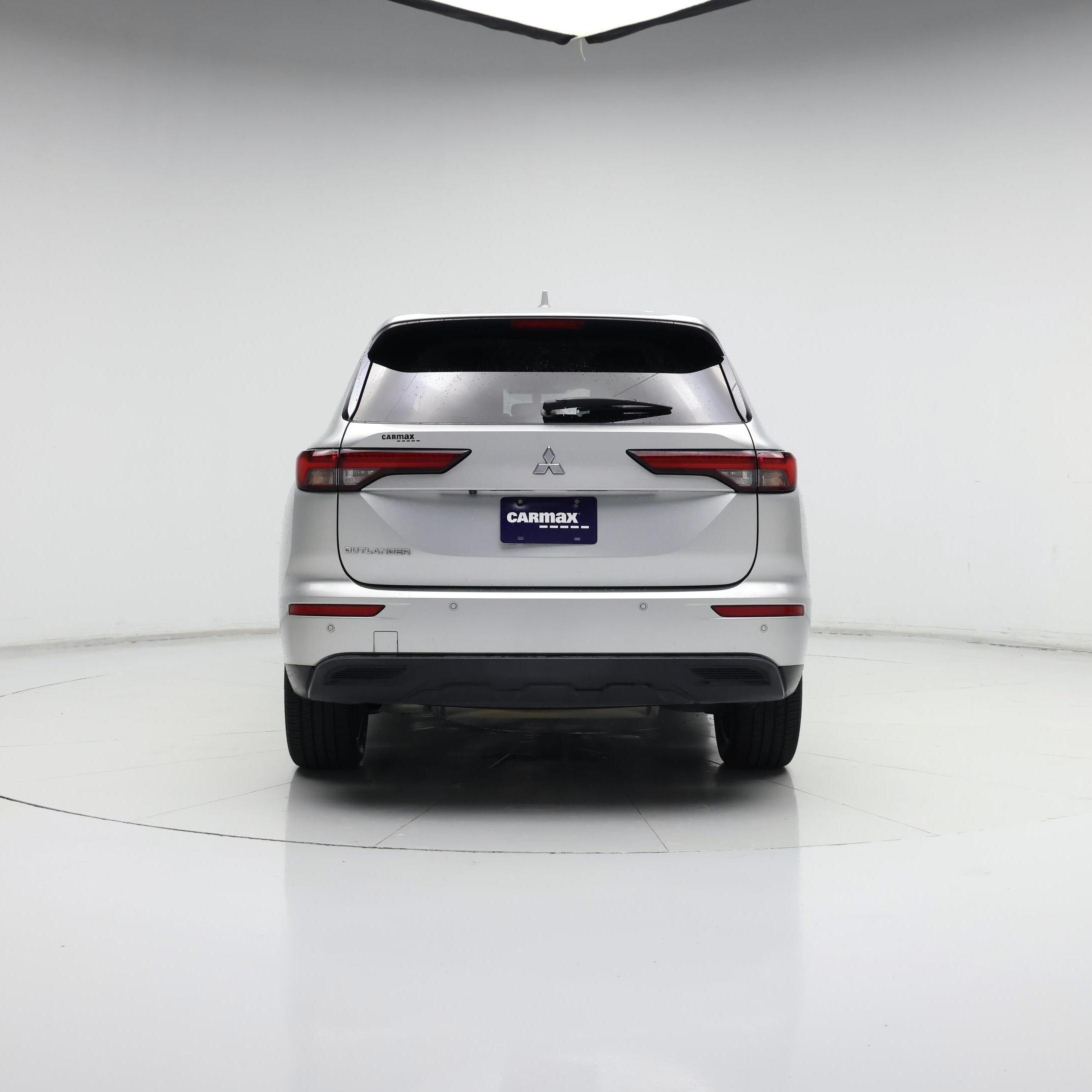 Thumbnail: 2022 Mitsubishi Outlander - 6