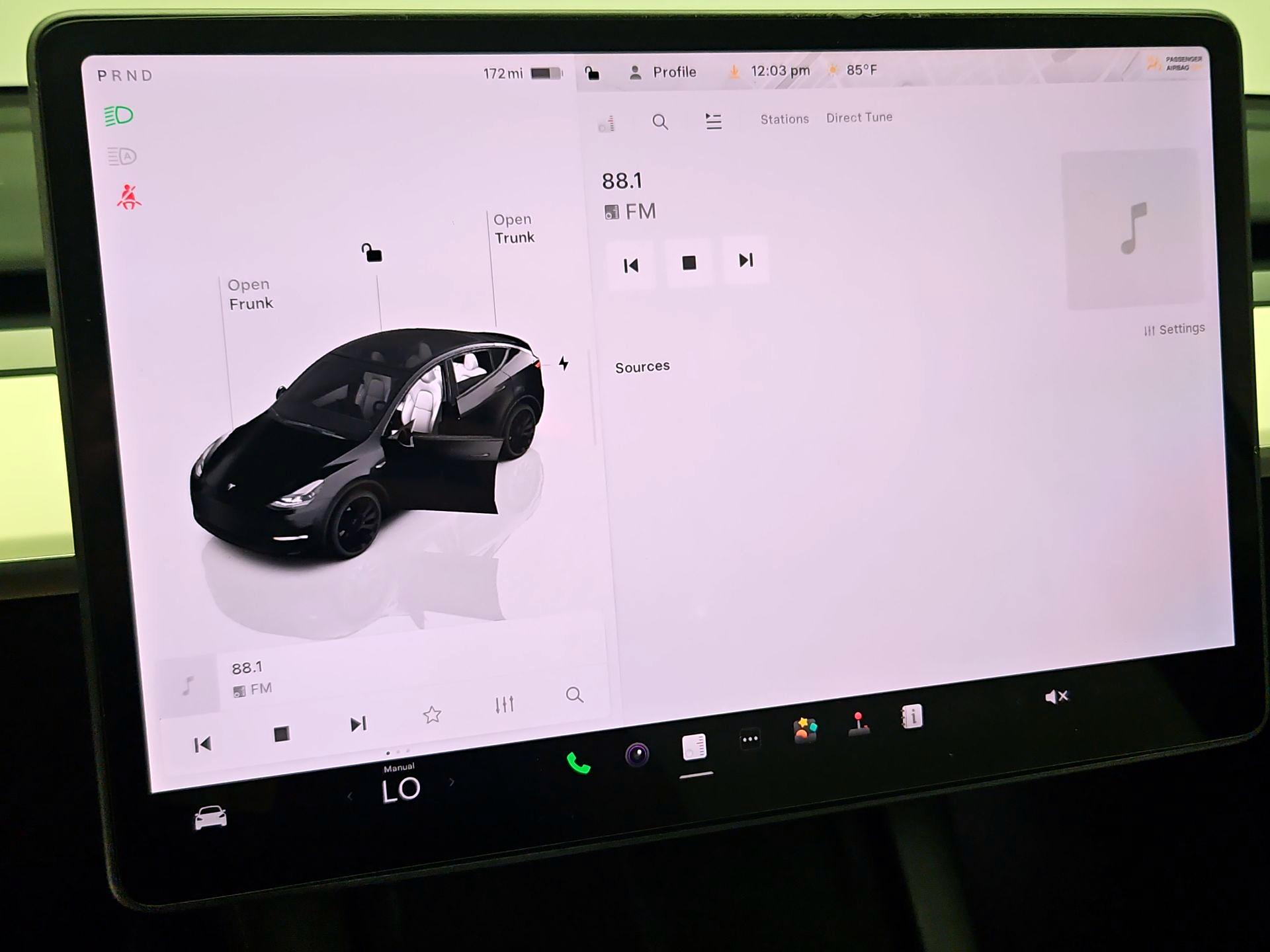 Thumbnail: 2022 Tesla Model Y - 15
