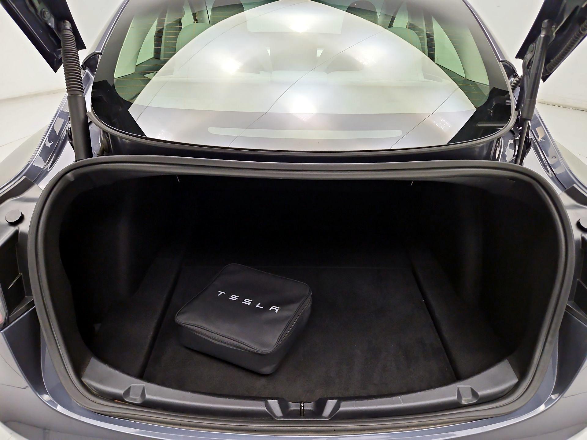 Thumbnail: 2022 Tesla Model 3 - 20