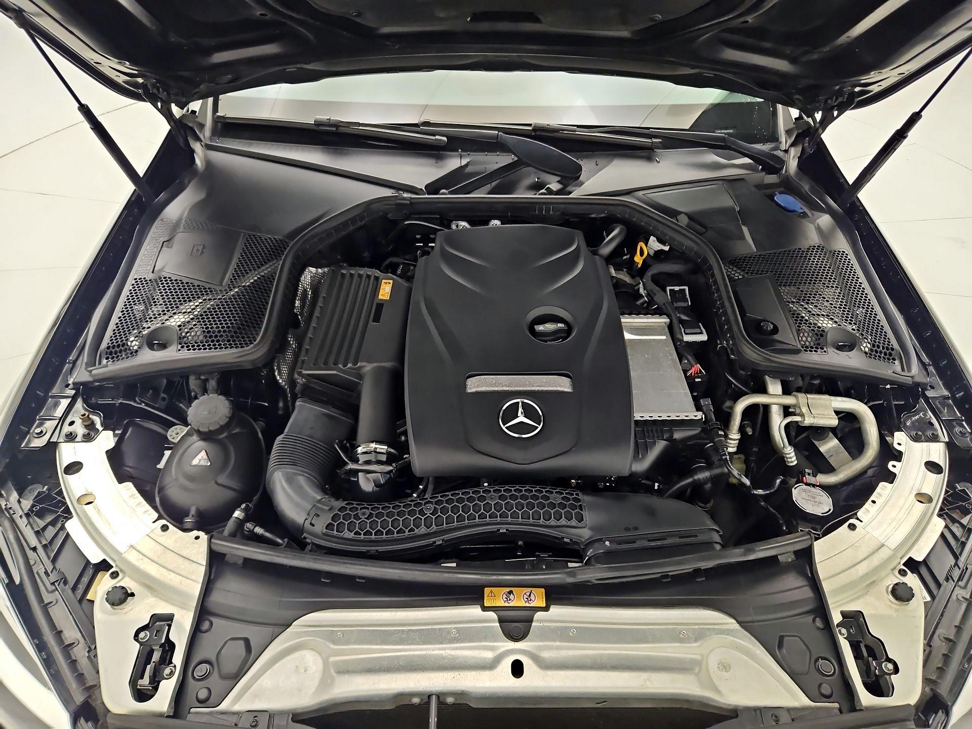 Thumbnail: 2018 Mercedes-Benz C-Class - 19