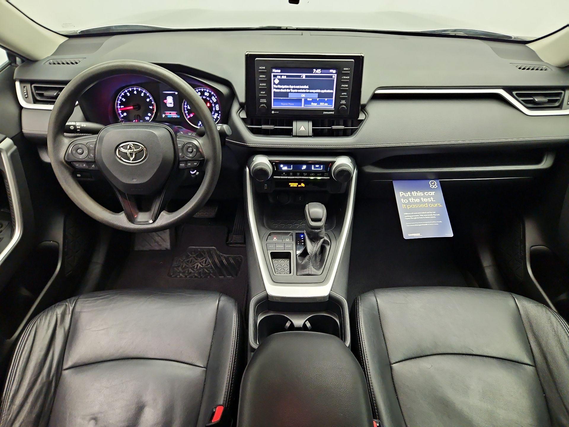 Thumbnail: 2020 Toyota RAV4 - 9