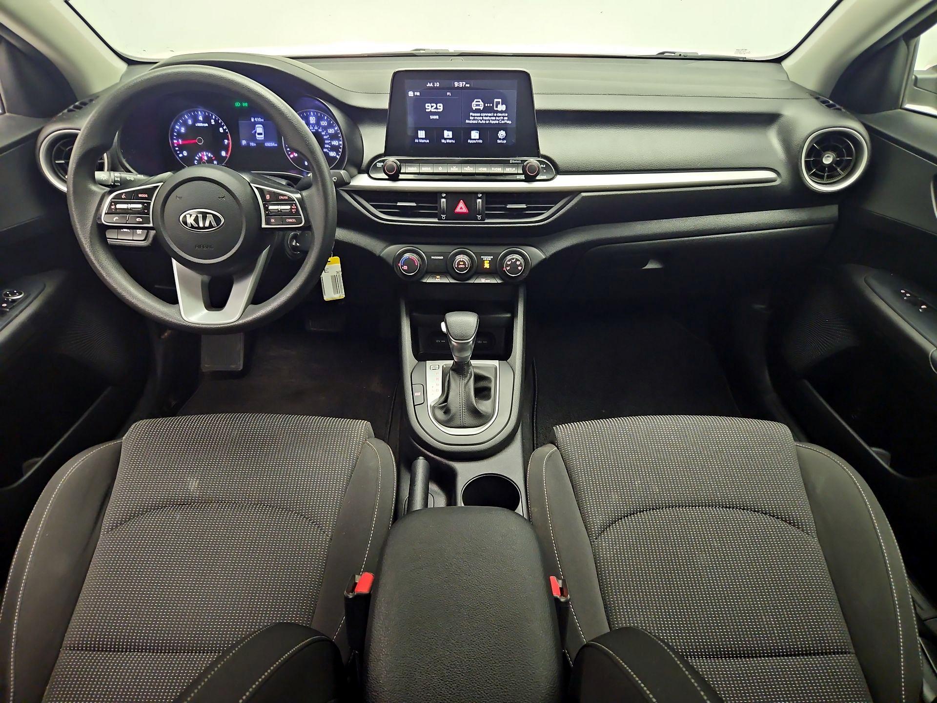 Thumbnail: 2020 Kia Forte - 9