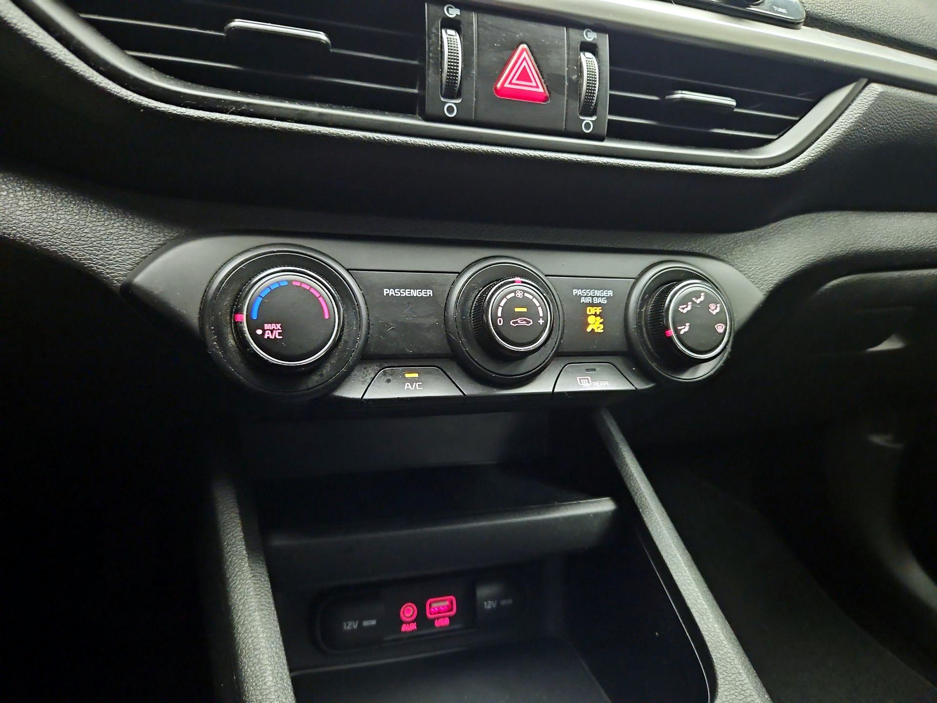 Thumbnail: 2020 Kia Forte - 15