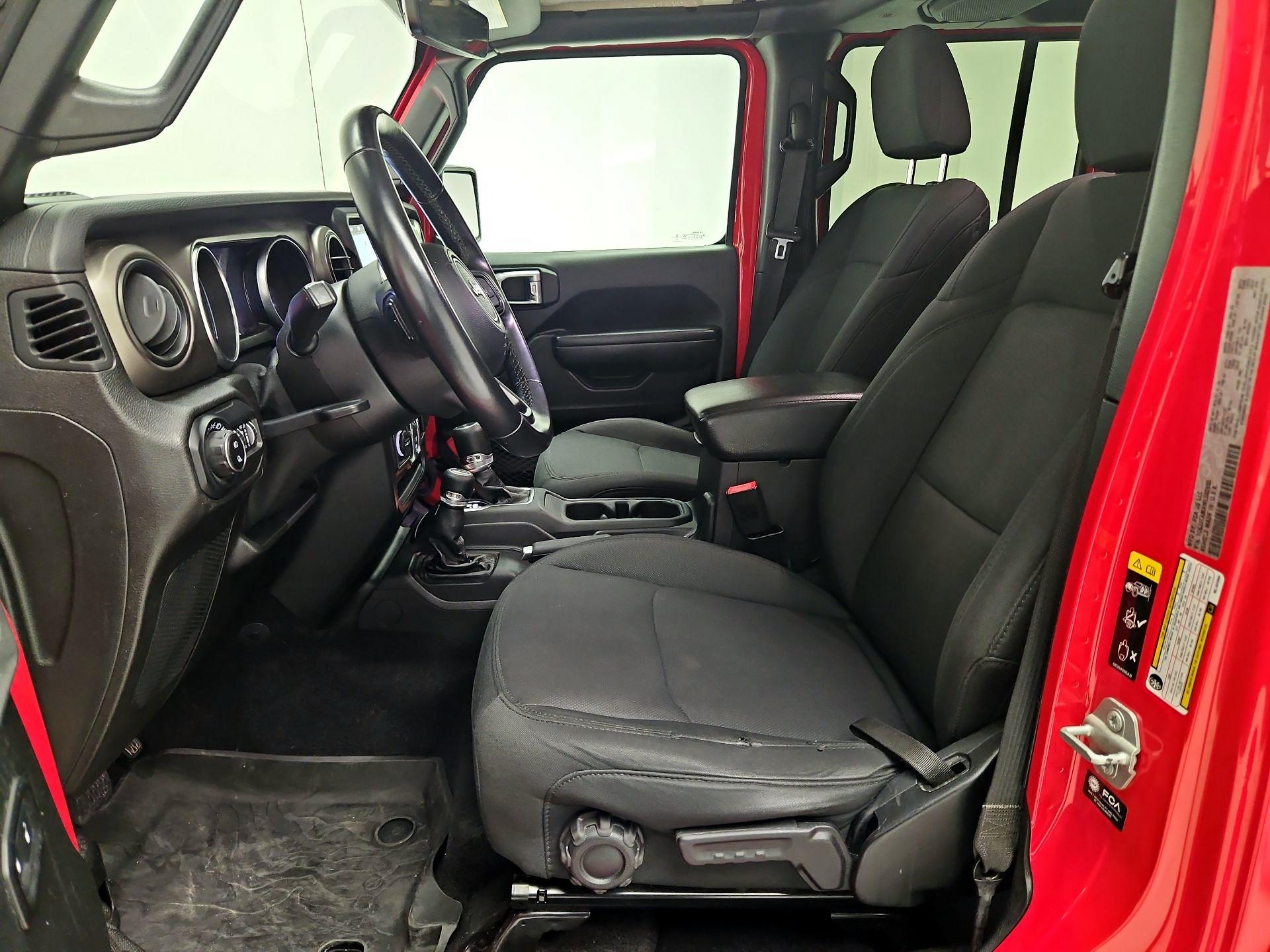 Thumbnail: 2021 Jeep Gladiator - 11