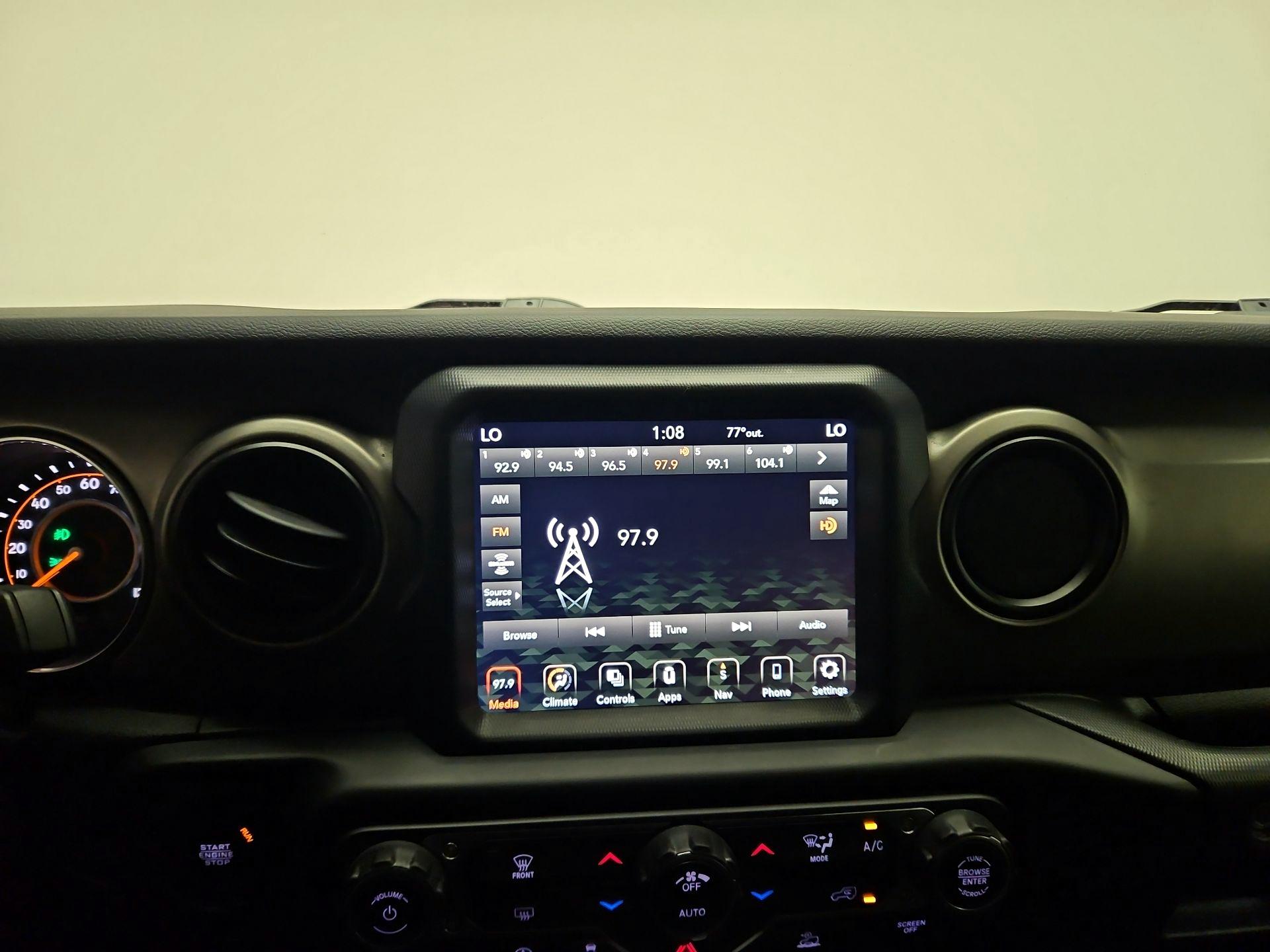 Thumbnail: 2021 Jeep Gladiator - 14