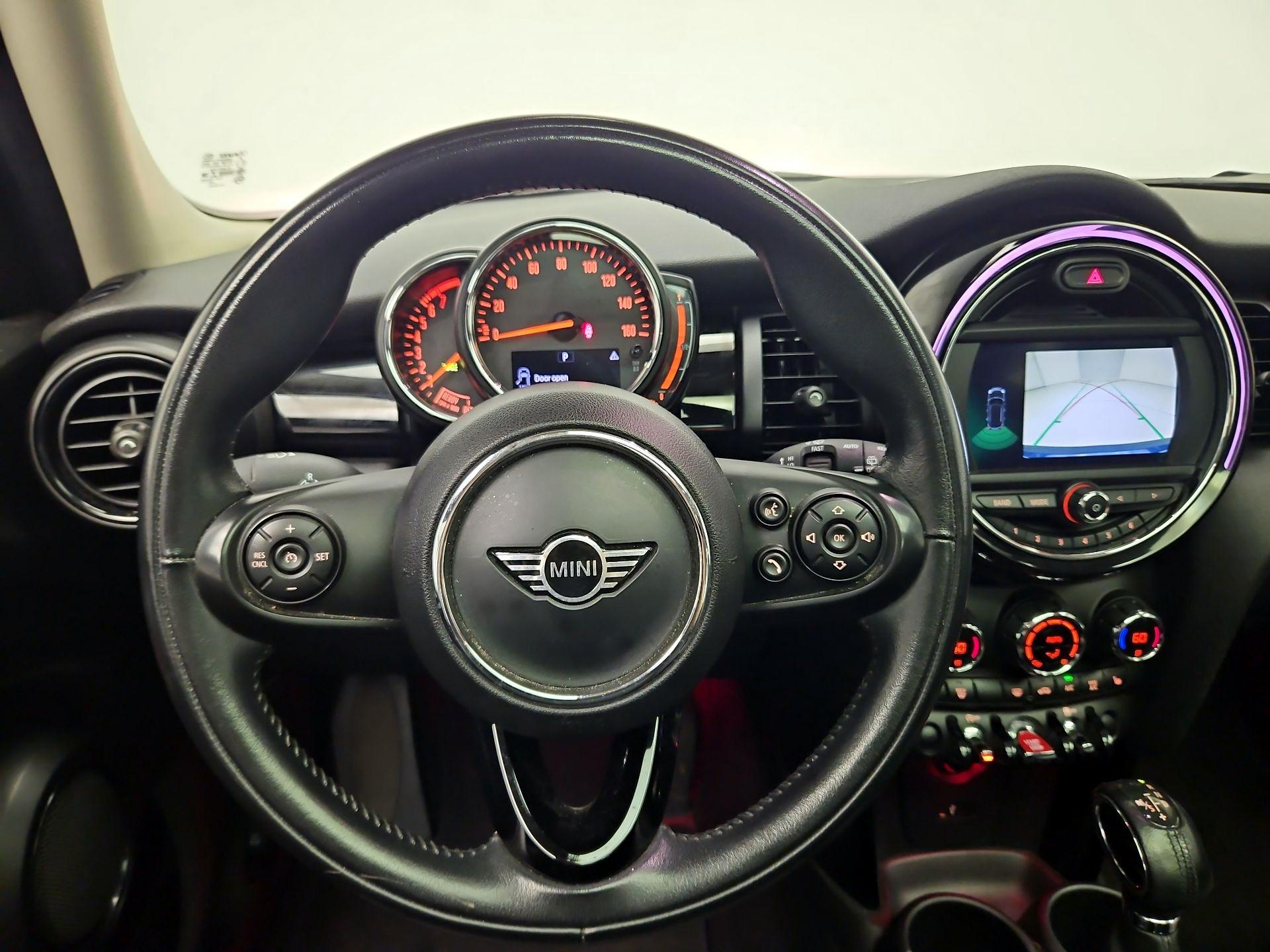 Thumbnail: 2019 MINI Cooper Hardtop - 10