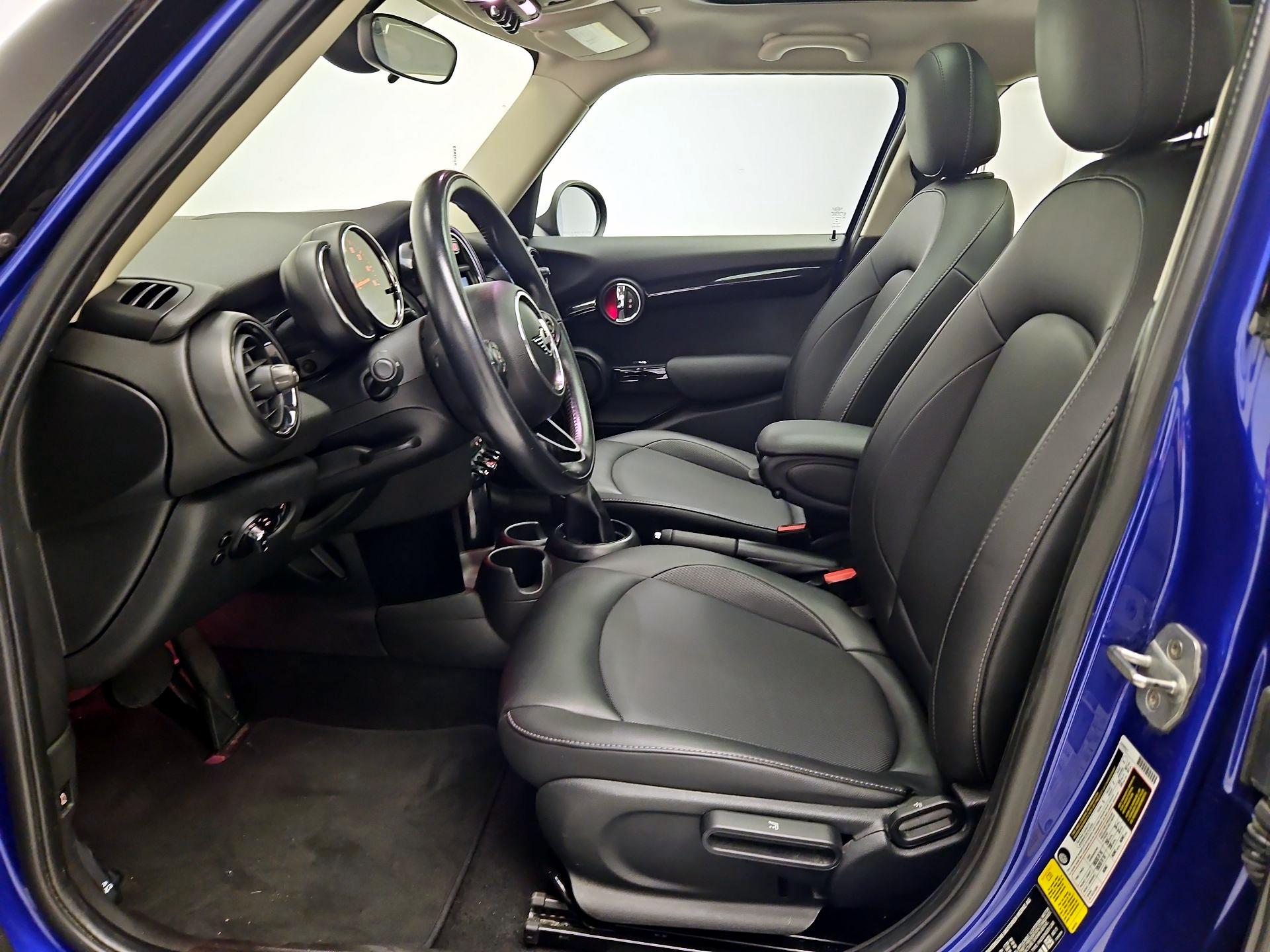 Thumbnail: 2019 MINI Cooper Hardtop - 11
