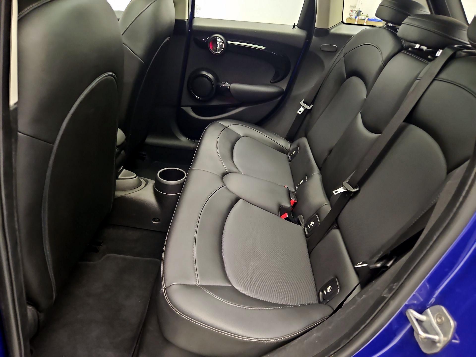 Thumbnail: 2019 MINI Cooper Hardtop - 20