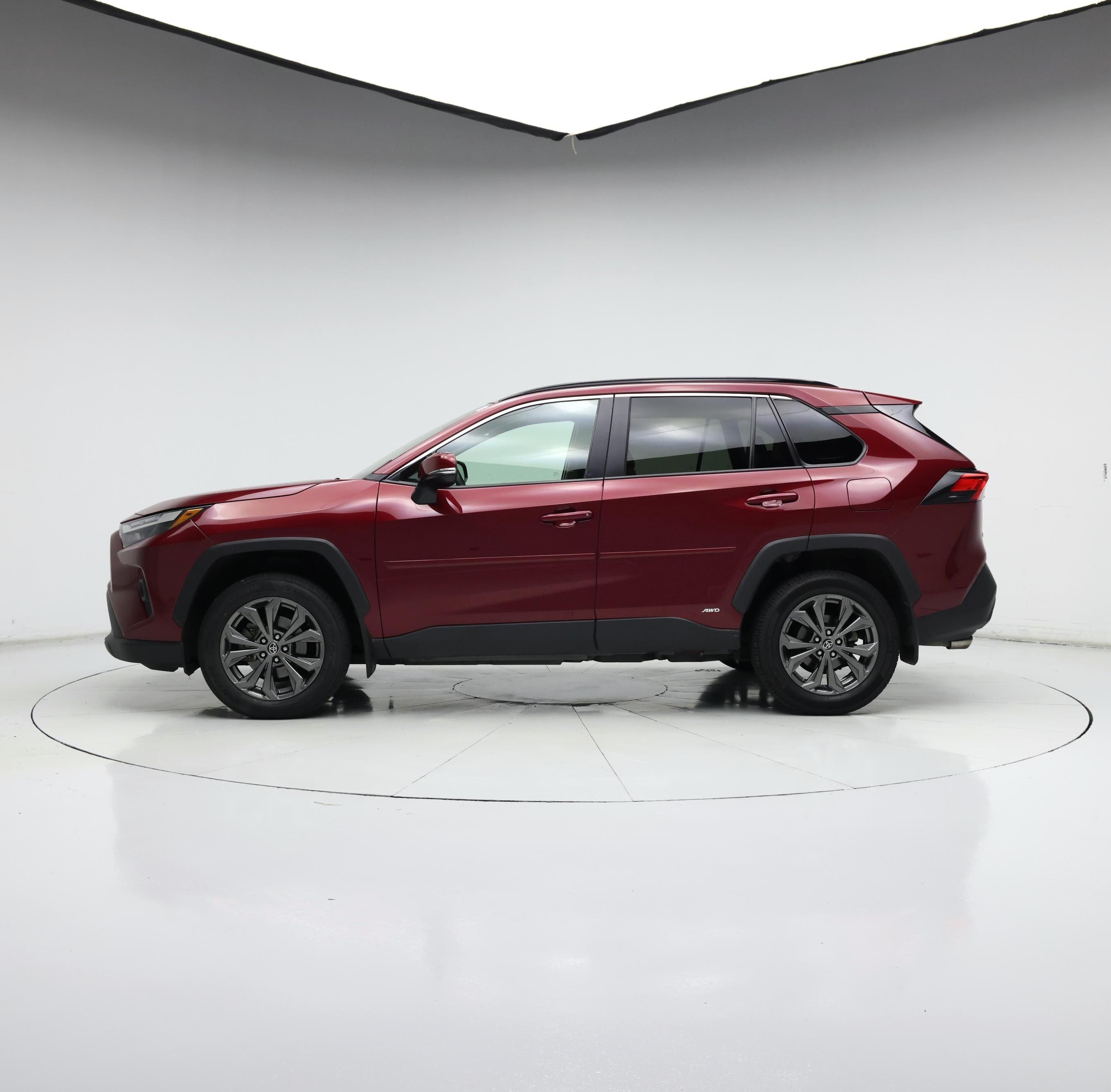 Thumbnail: 2023 Toyota RAV4 - 3