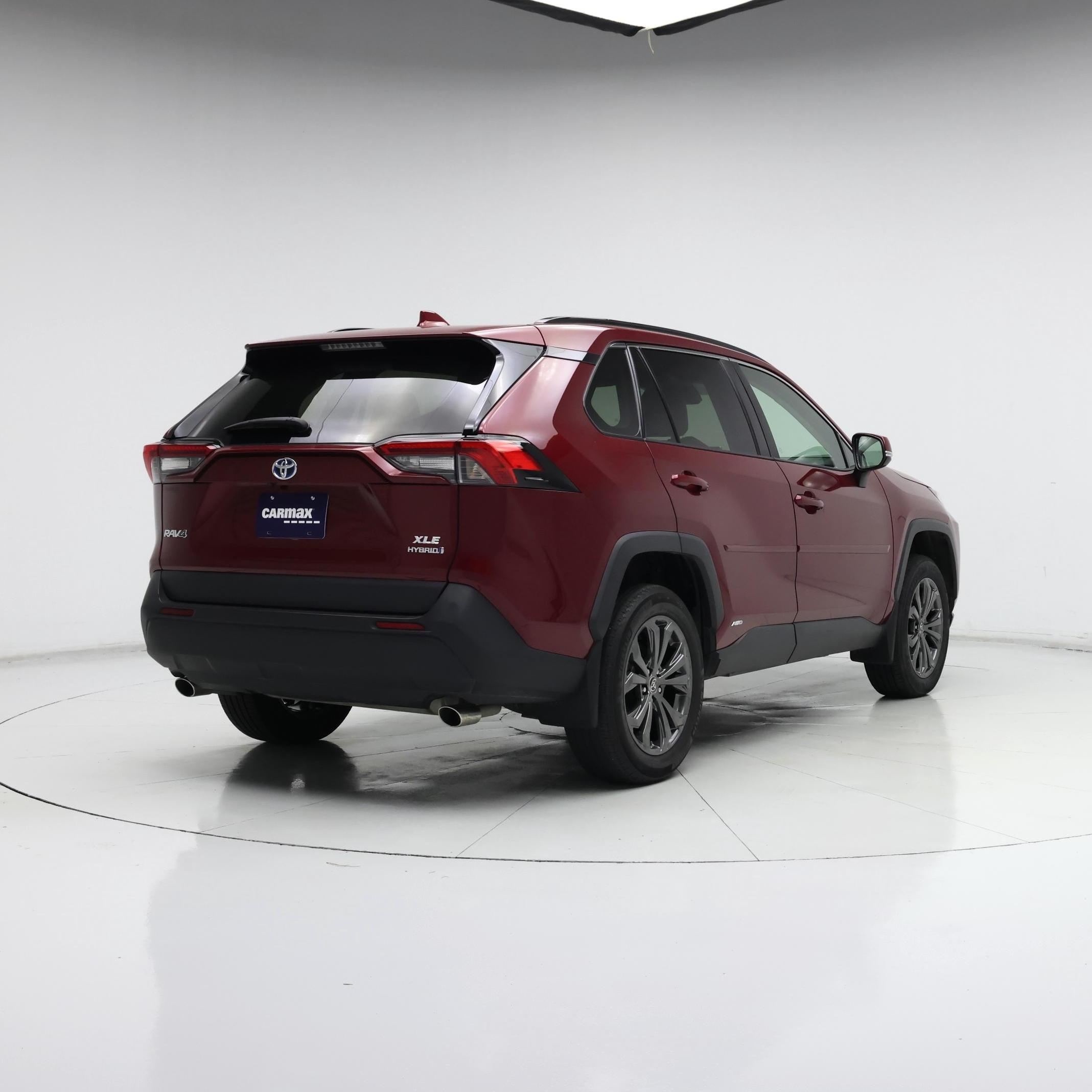 Thumbnail: 2023 Toyota RAV4 - 8