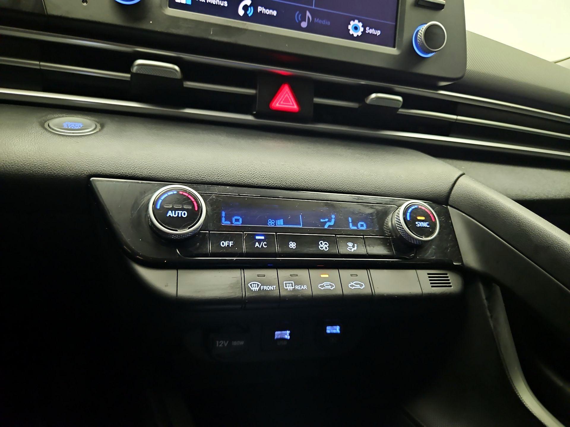 Thumbnail: 2022 Hyundai Elantra - 15
