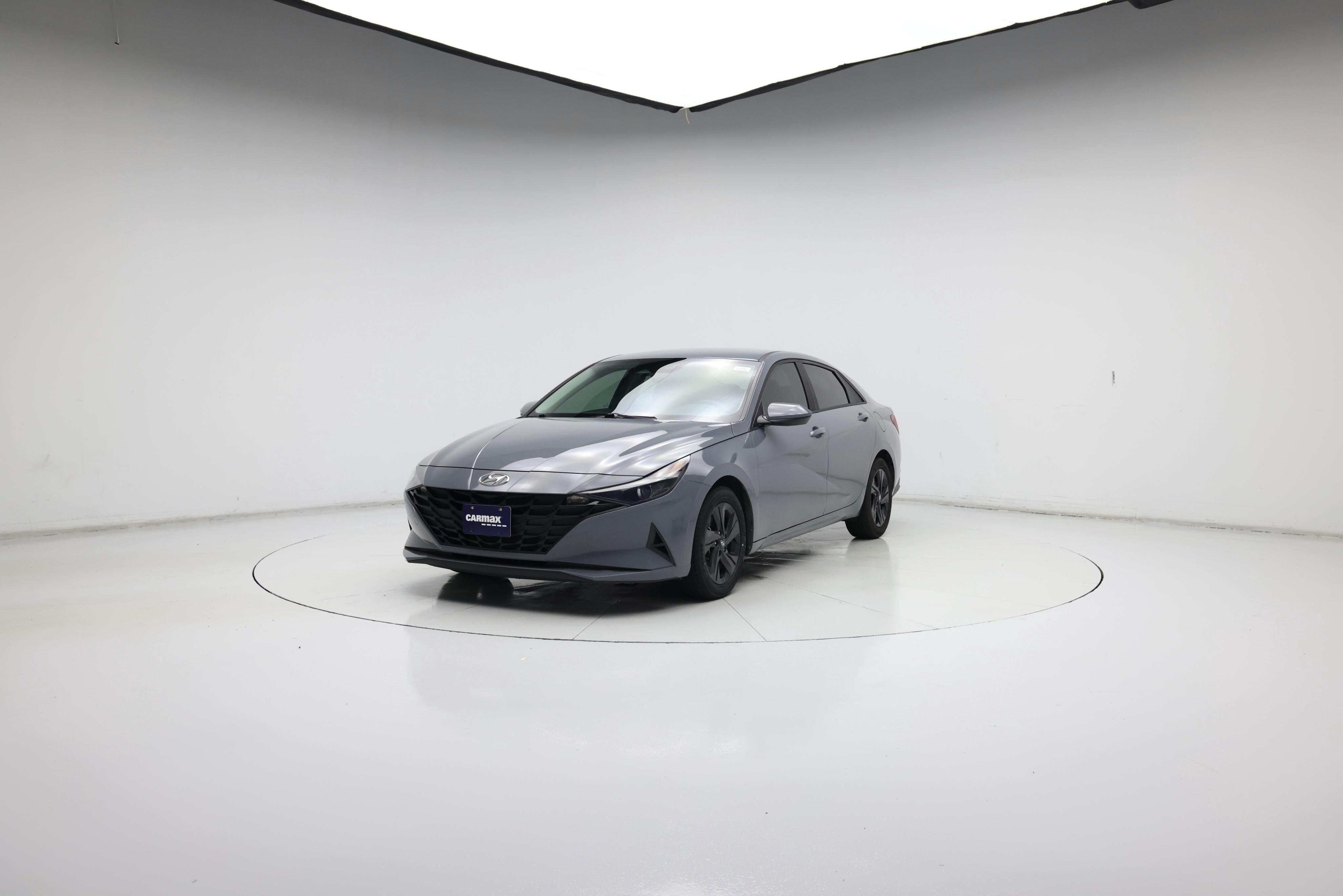 Thumbnail: 2022 Hyundai Elantra - 4