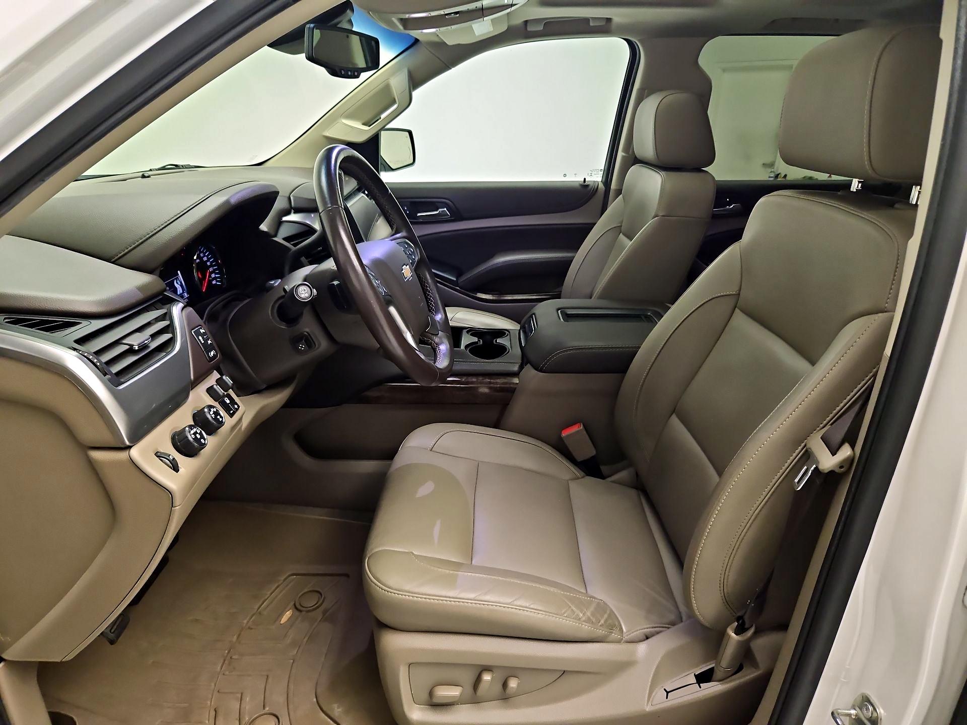 Thumbnail: 2019 Chevrolet Suburban - 11