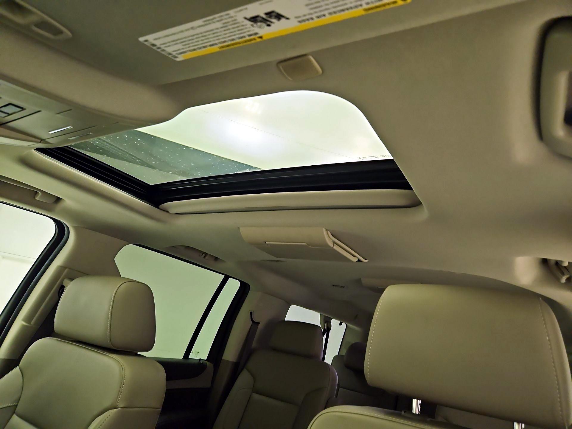 Thumbnail: 2019 Chevrolet Suburban - 20