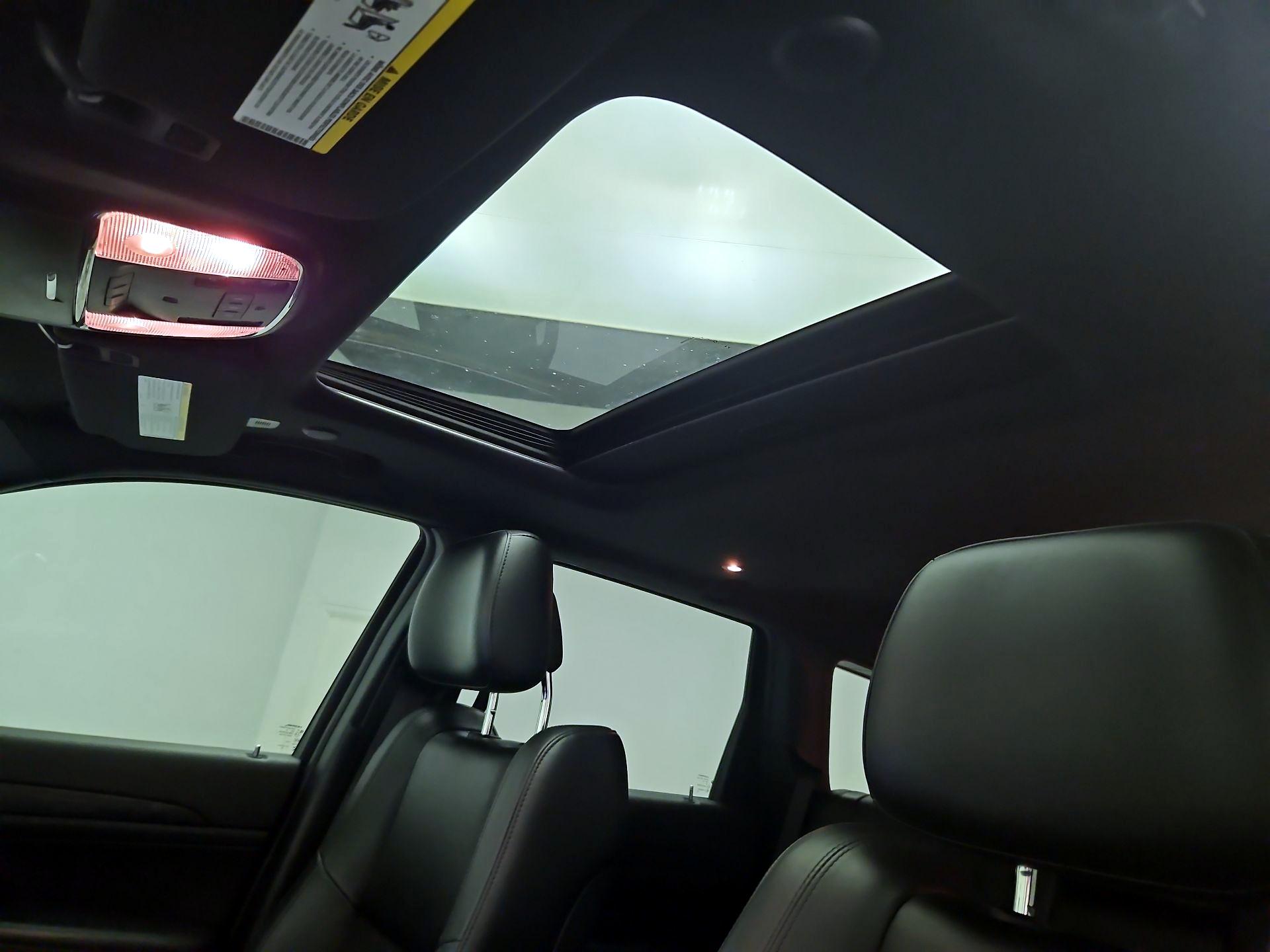 Thumbnail: 2020 Jeep Grand Cherokee - 20