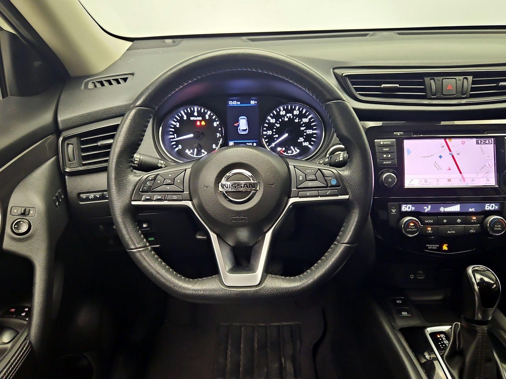 Thumbnail: 2020 Nissan Rogue - 10