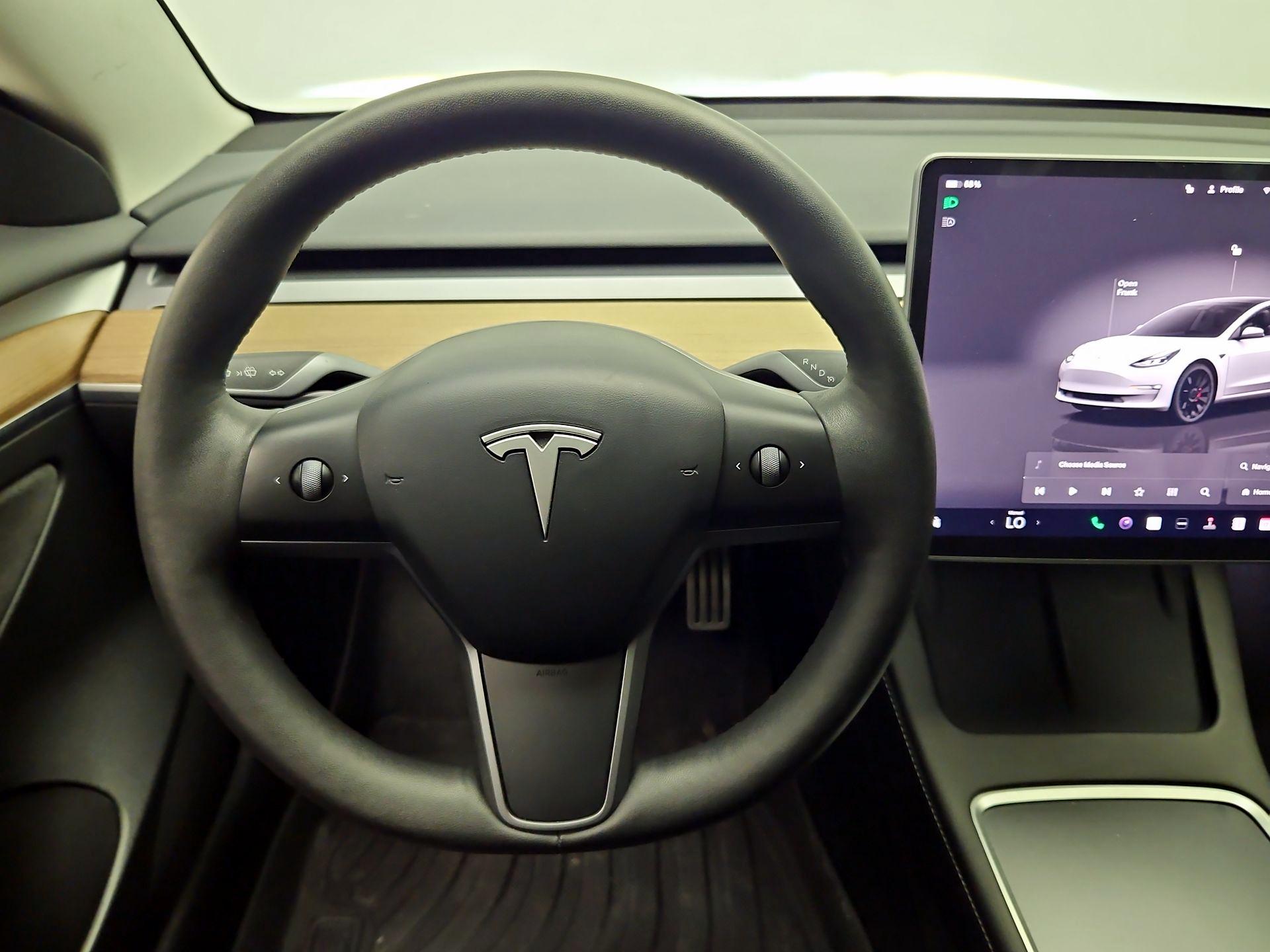 Thumbnail: 2023 Tesla Model 3 - 10