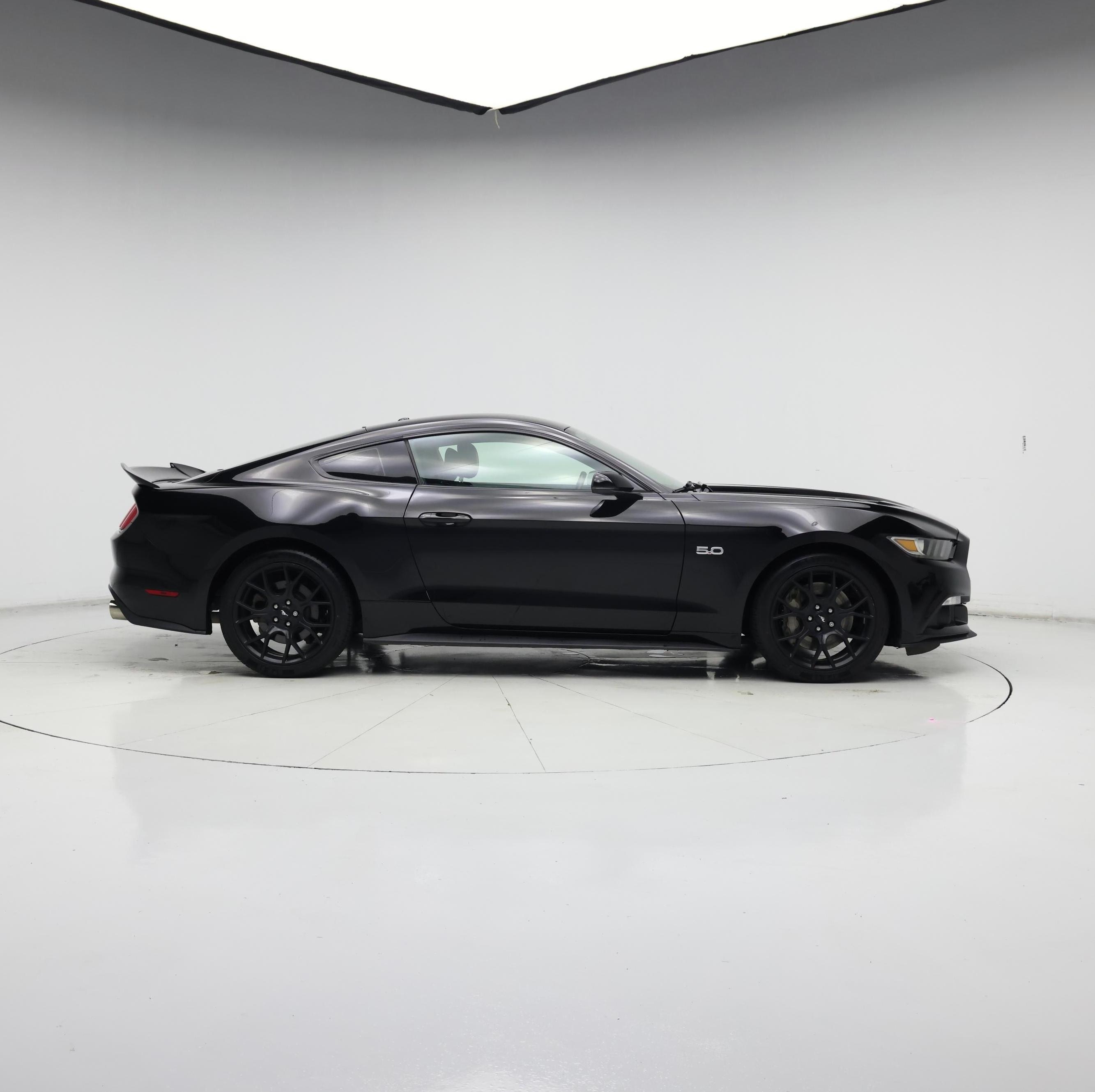 Thumbnail: 2015 Ford Mustang - 7