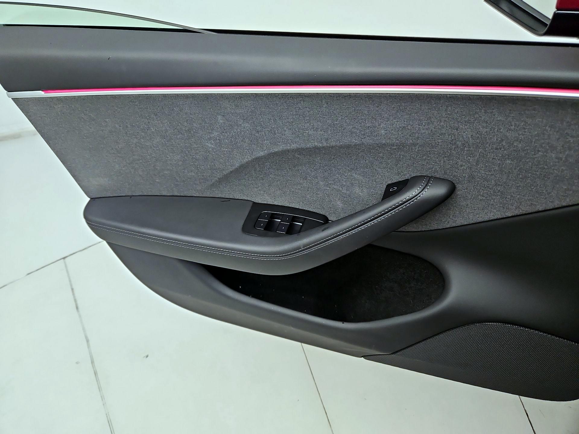 Thumbnail: 2025 Tesla Model 3 - 12