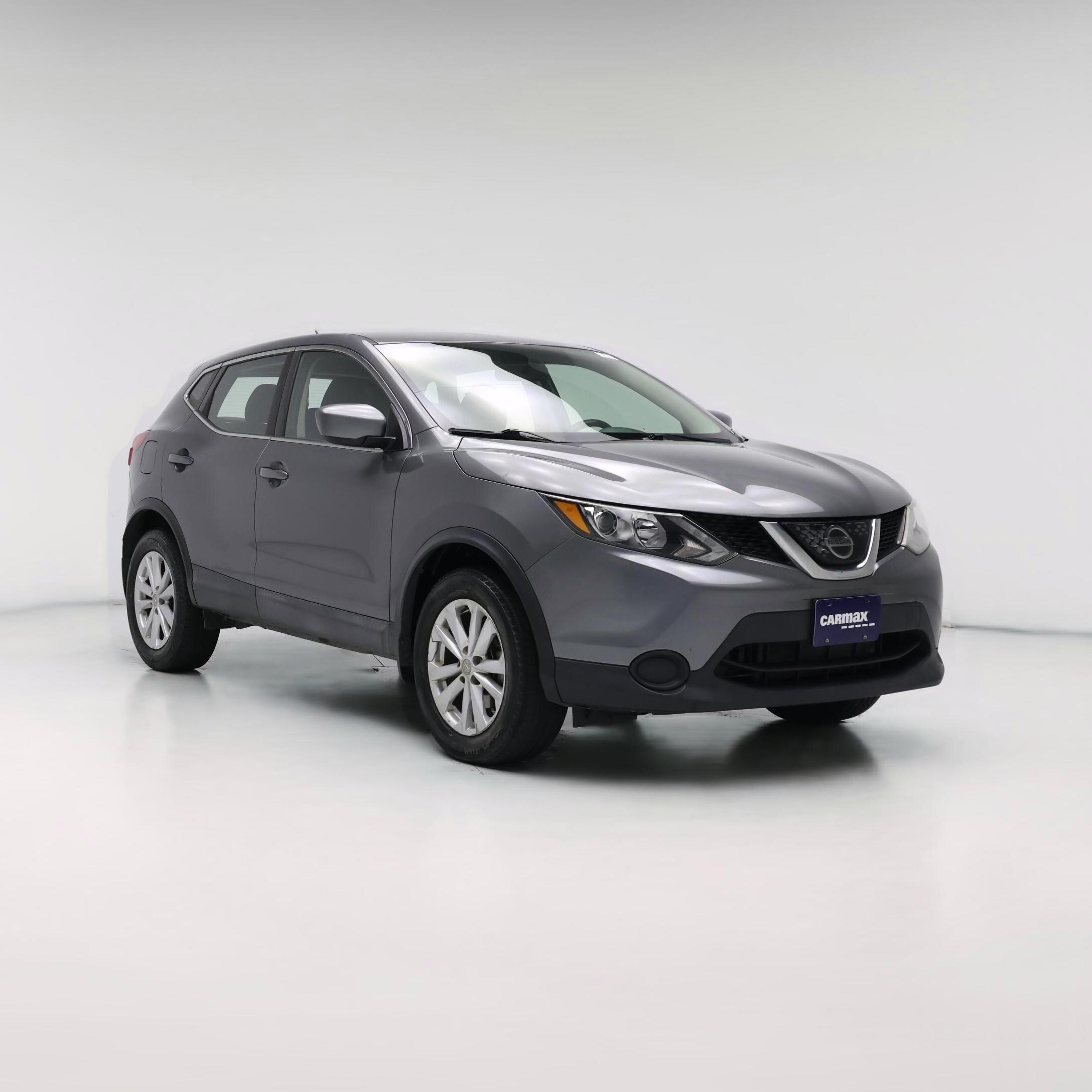 Thumbnail: 2018 Nissan Rogue Sport - 1