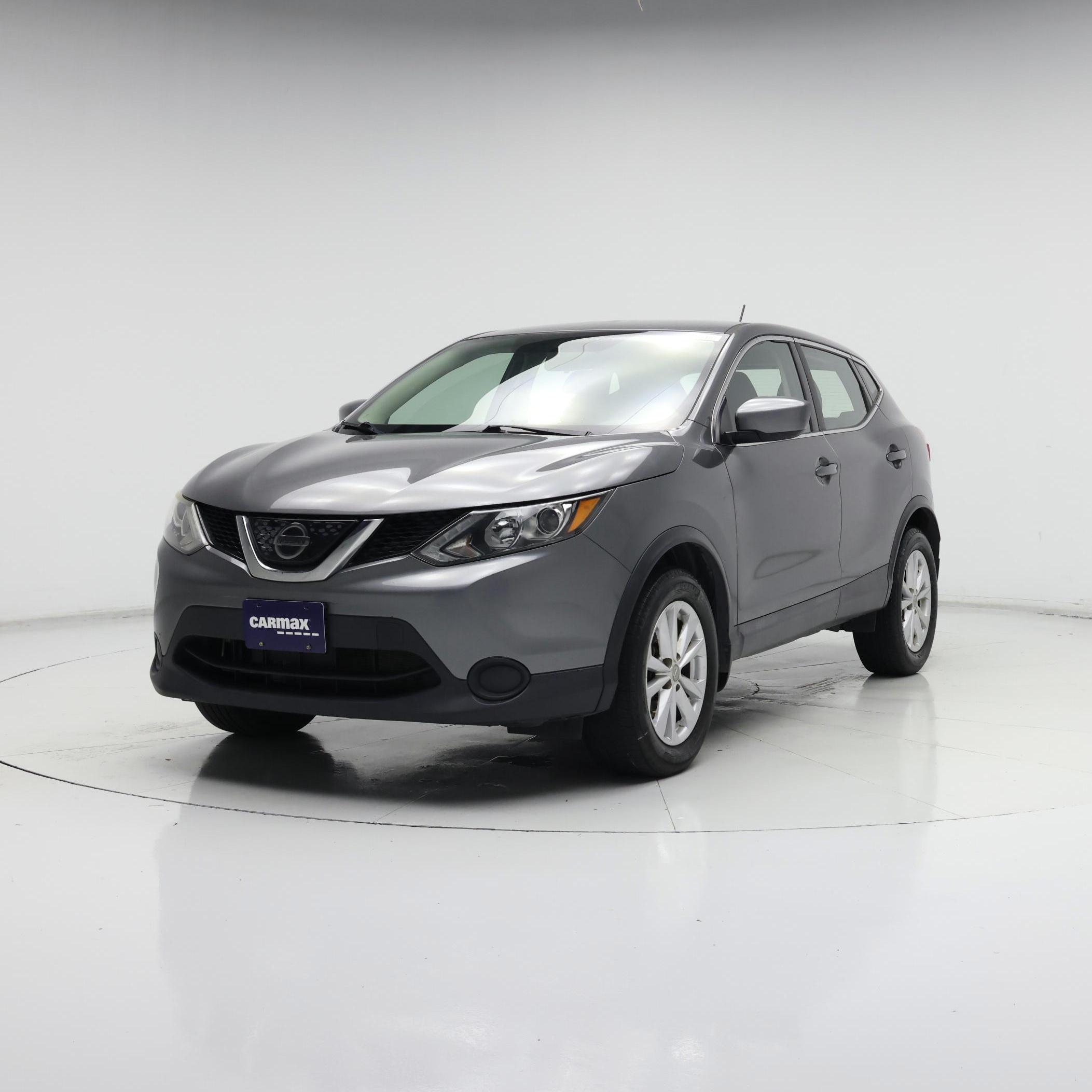 Thumbnail: 2018 Nissan Rogue Sport - 4