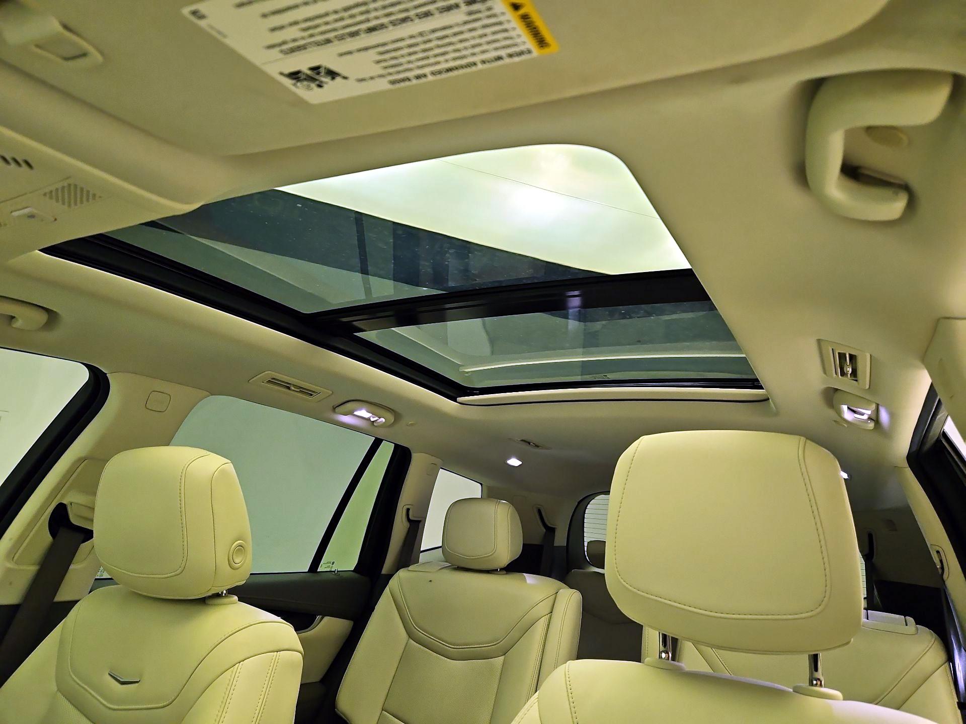 Thumbnail: 2020 Cadillac XT6 - 19