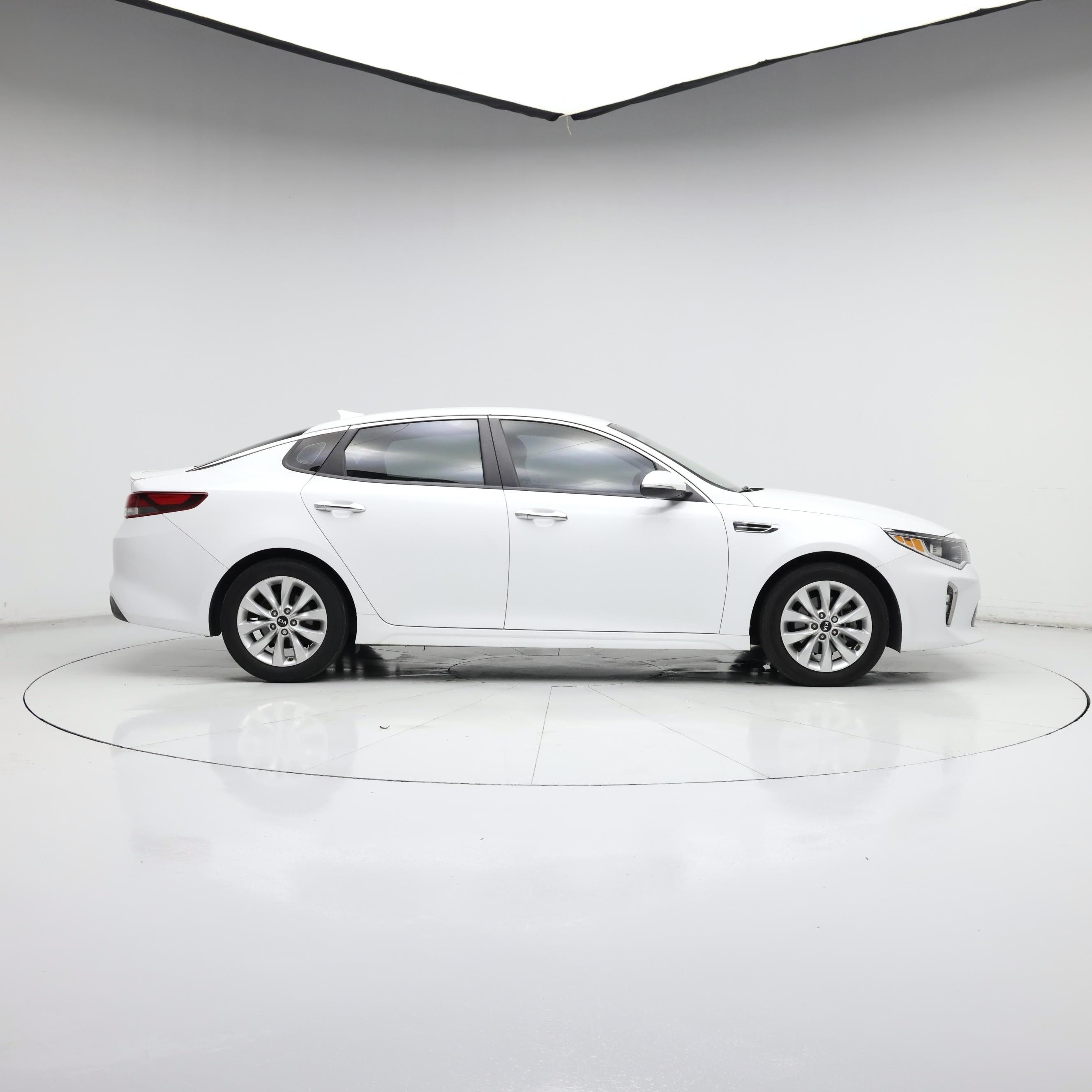 Thumbnail: 2018 Kia Optima - 7