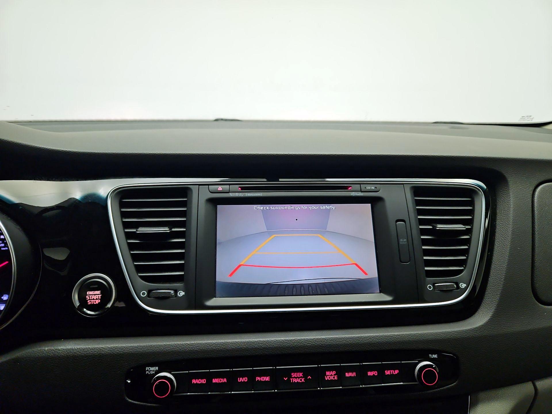 Thumbnail: 2015 Kia Sedona - 14