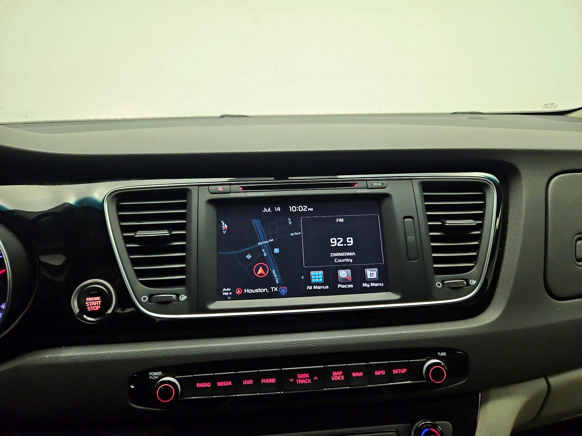 Thumbnail: 2015 Kia Sedona - 15