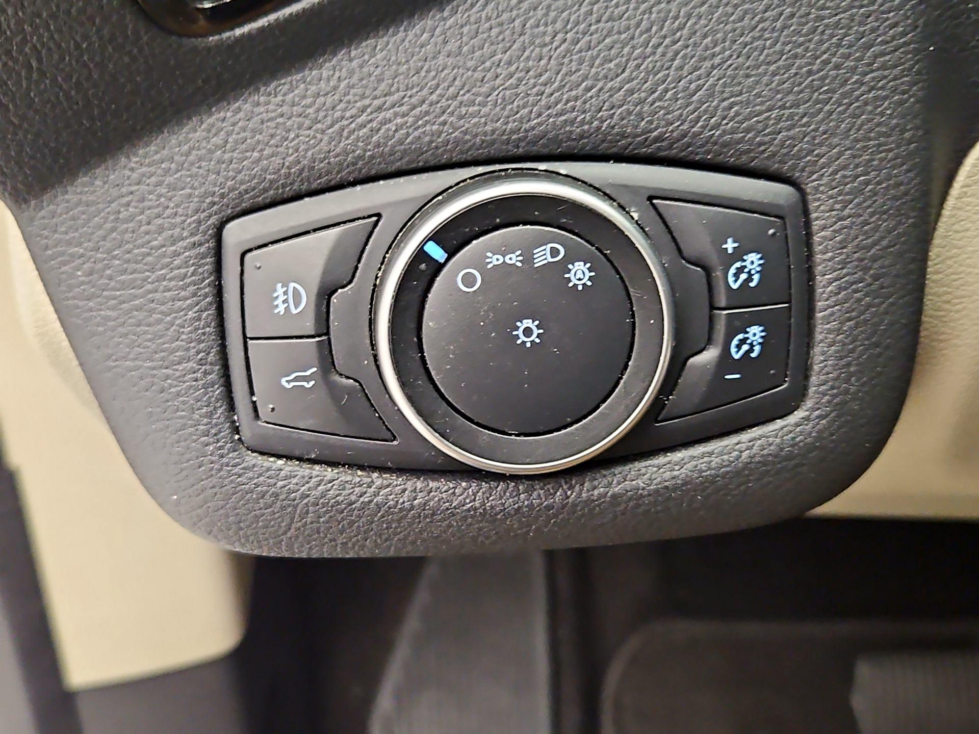 Thumbnail: 2018 Ford Escape - 13