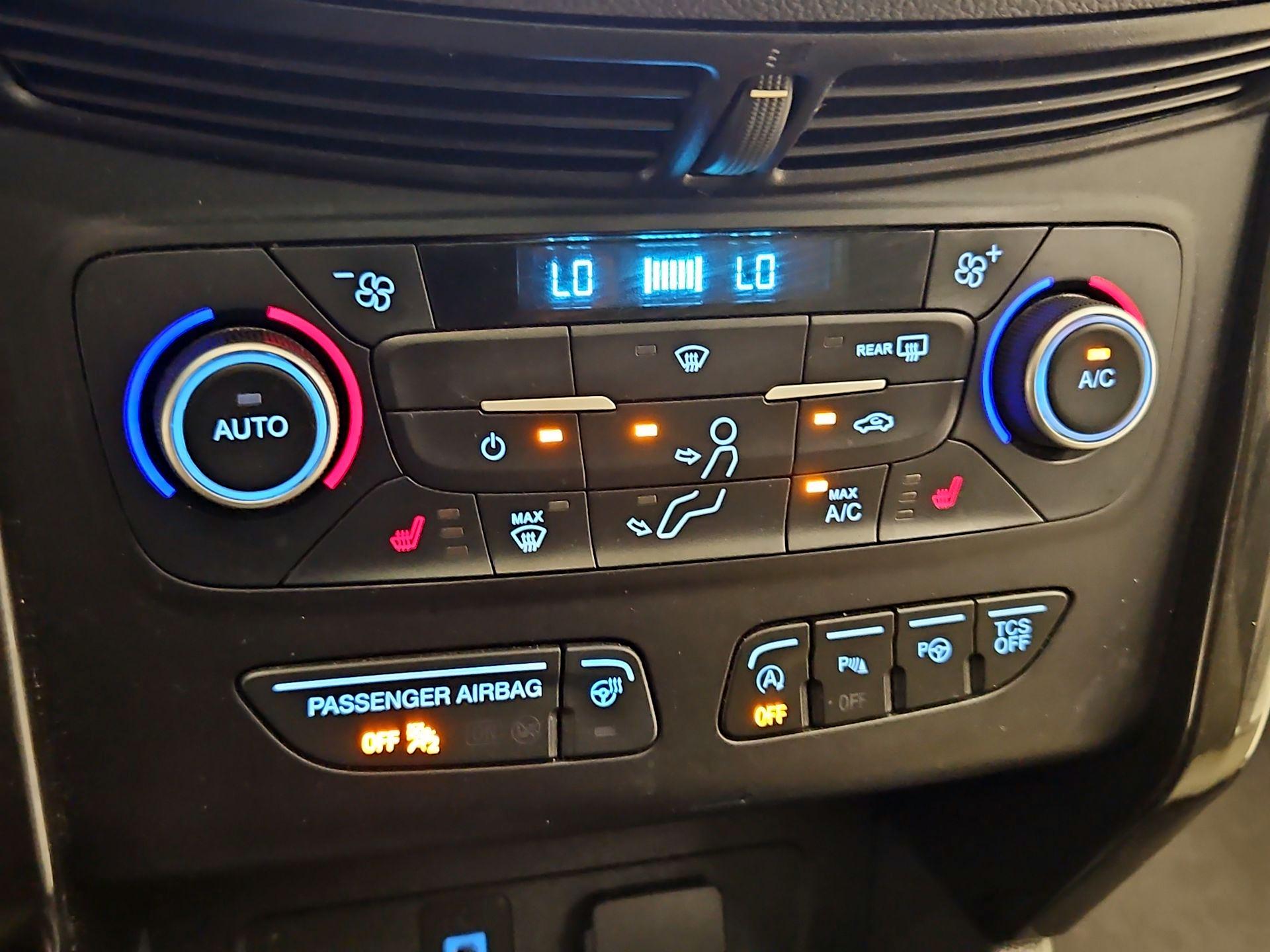 Thumbnail: 2018 Ford Escape - 17
