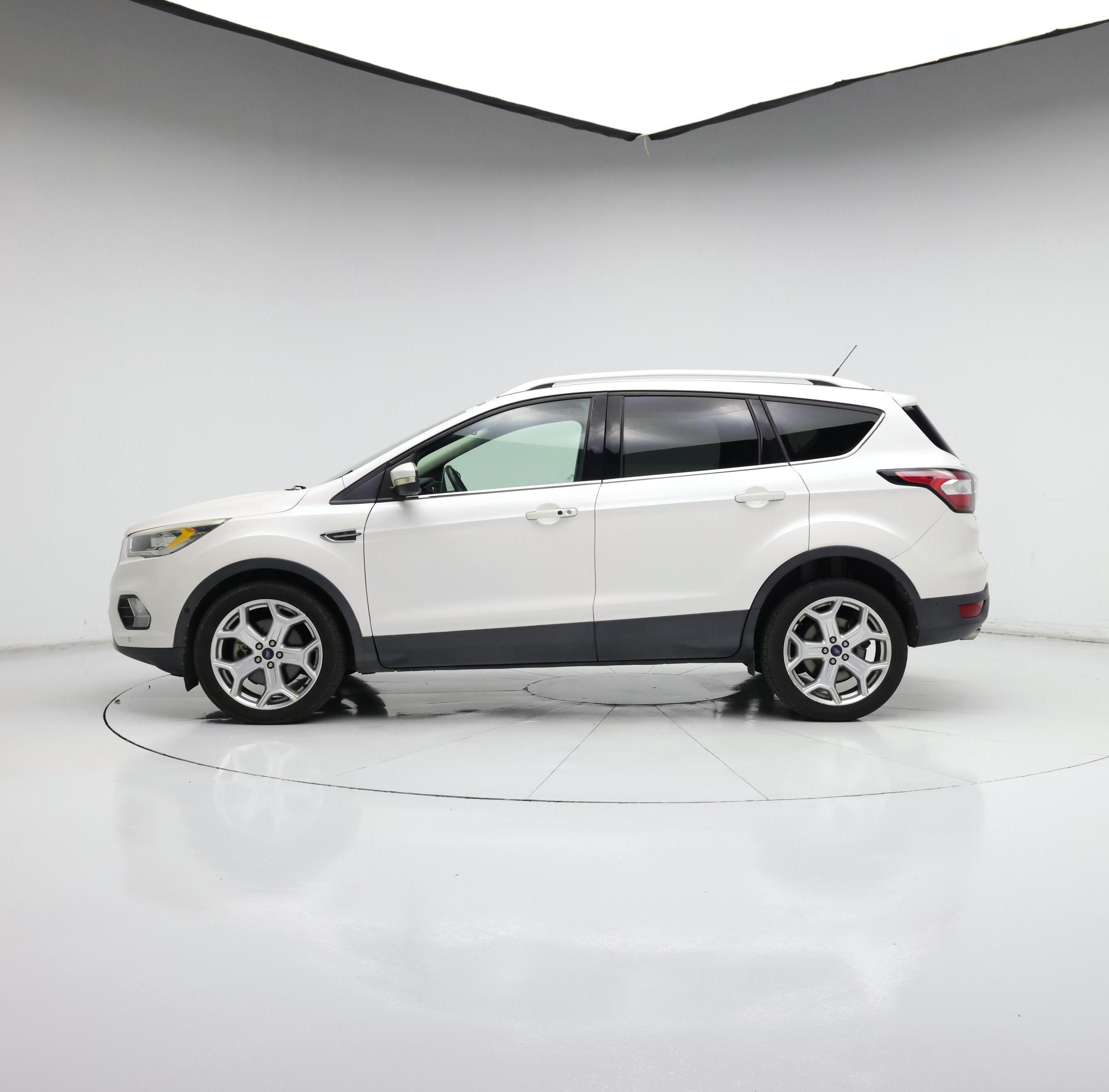 Thumbnail: 2018 Ford Escape - 3