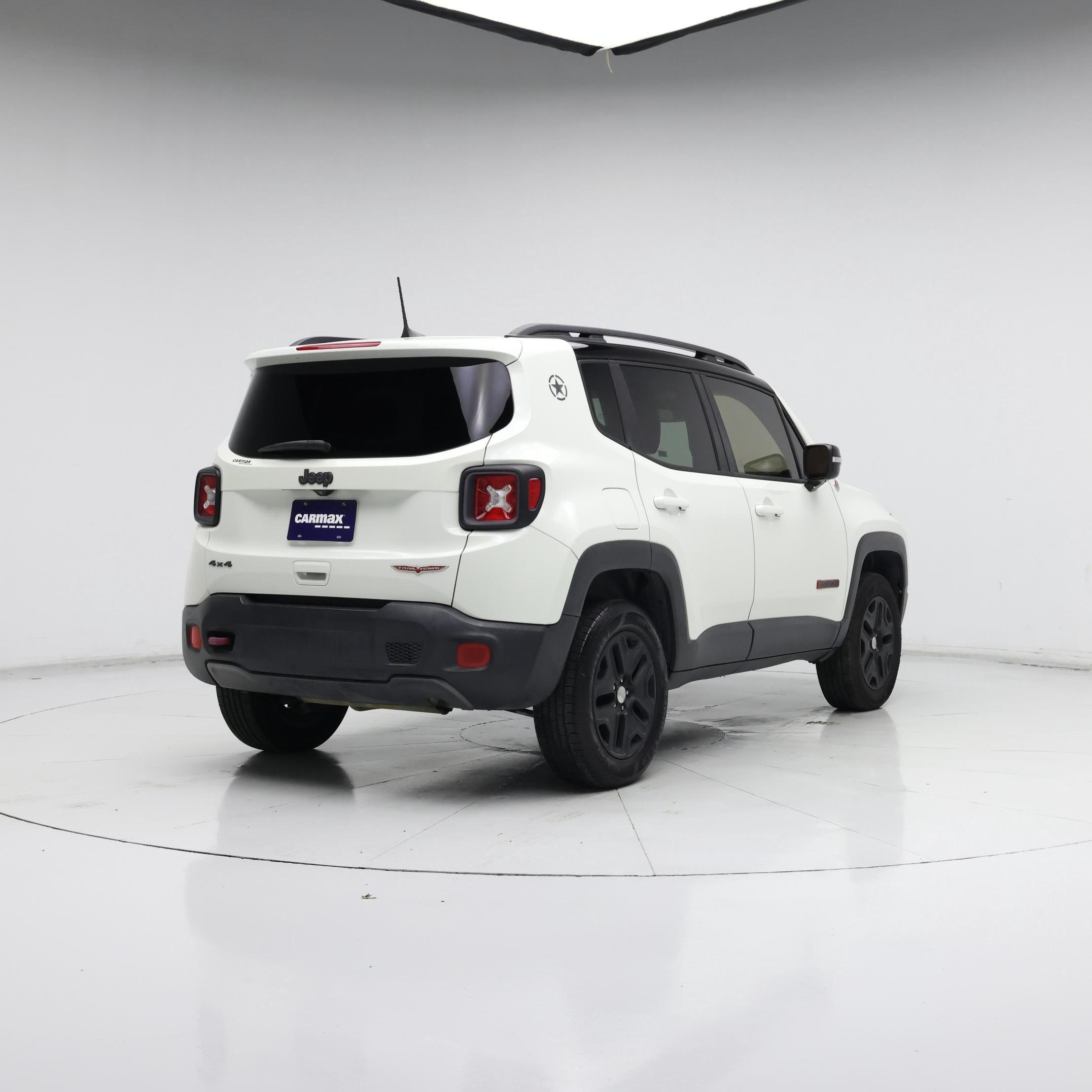 Thumbnail: 2018 Jeep Renegade - 8