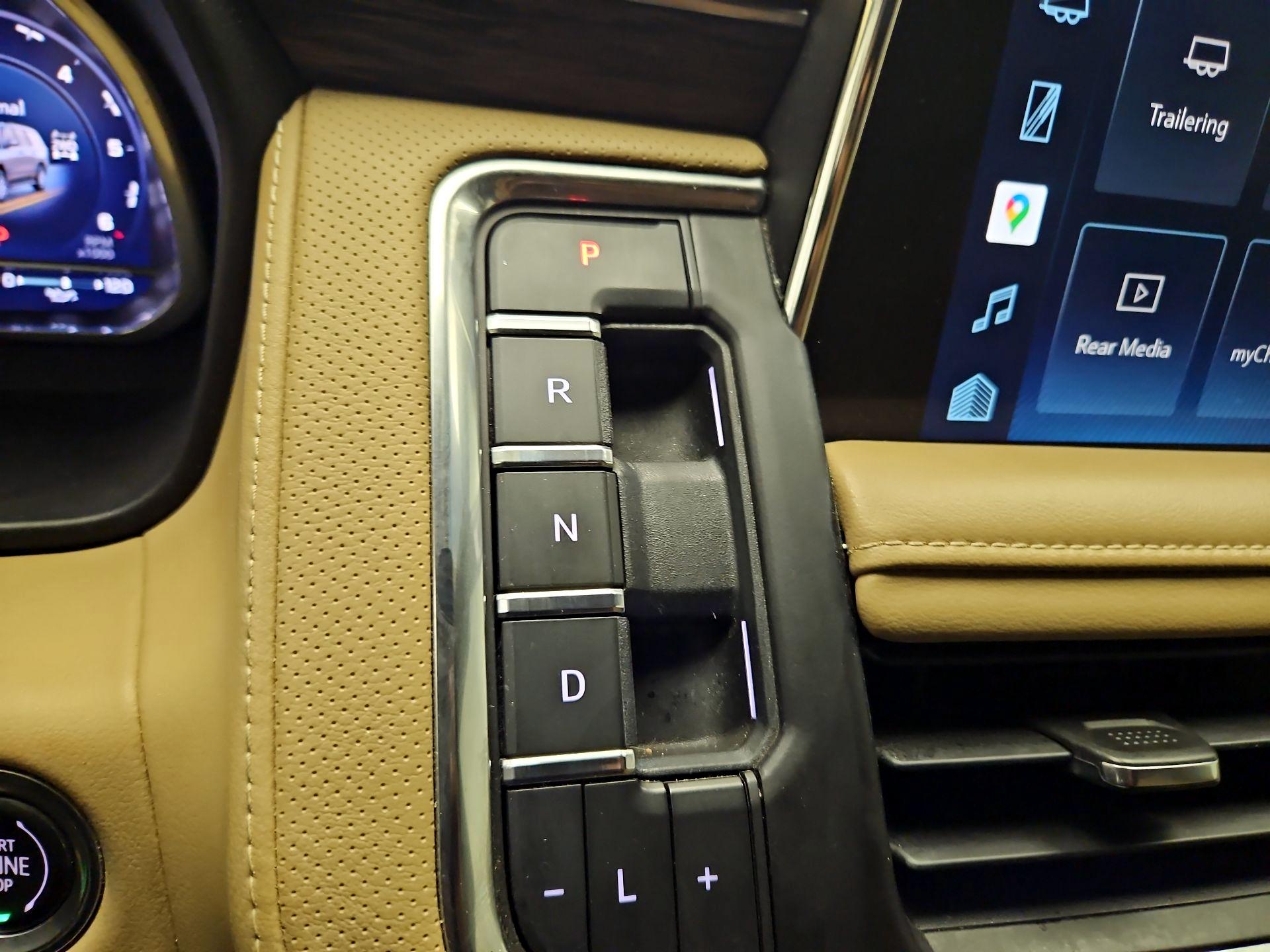 Thumbnail: 2022 Chevrolet Tahoe - 16
