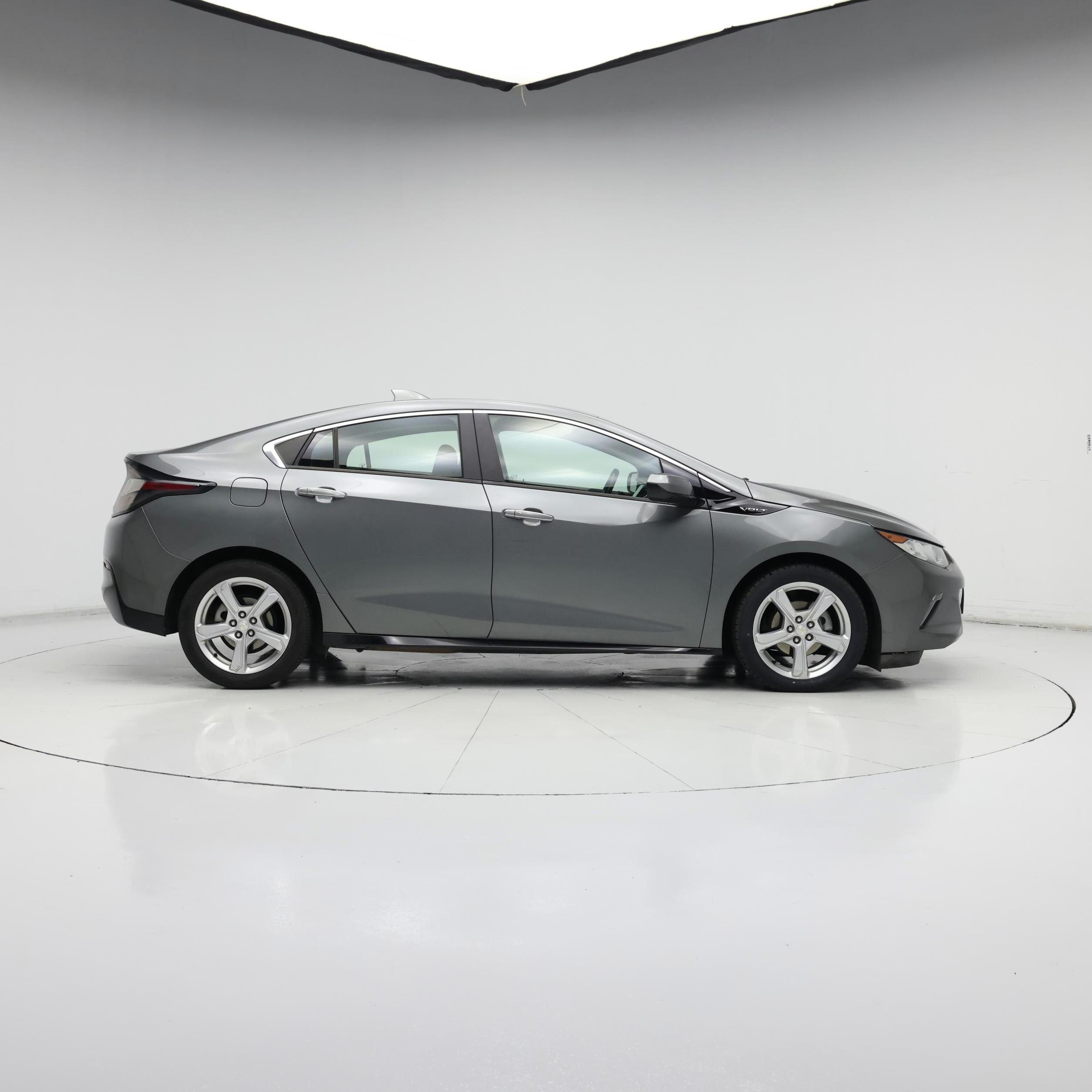 Thumbnail: 2016 Chevrolet Volt - 7