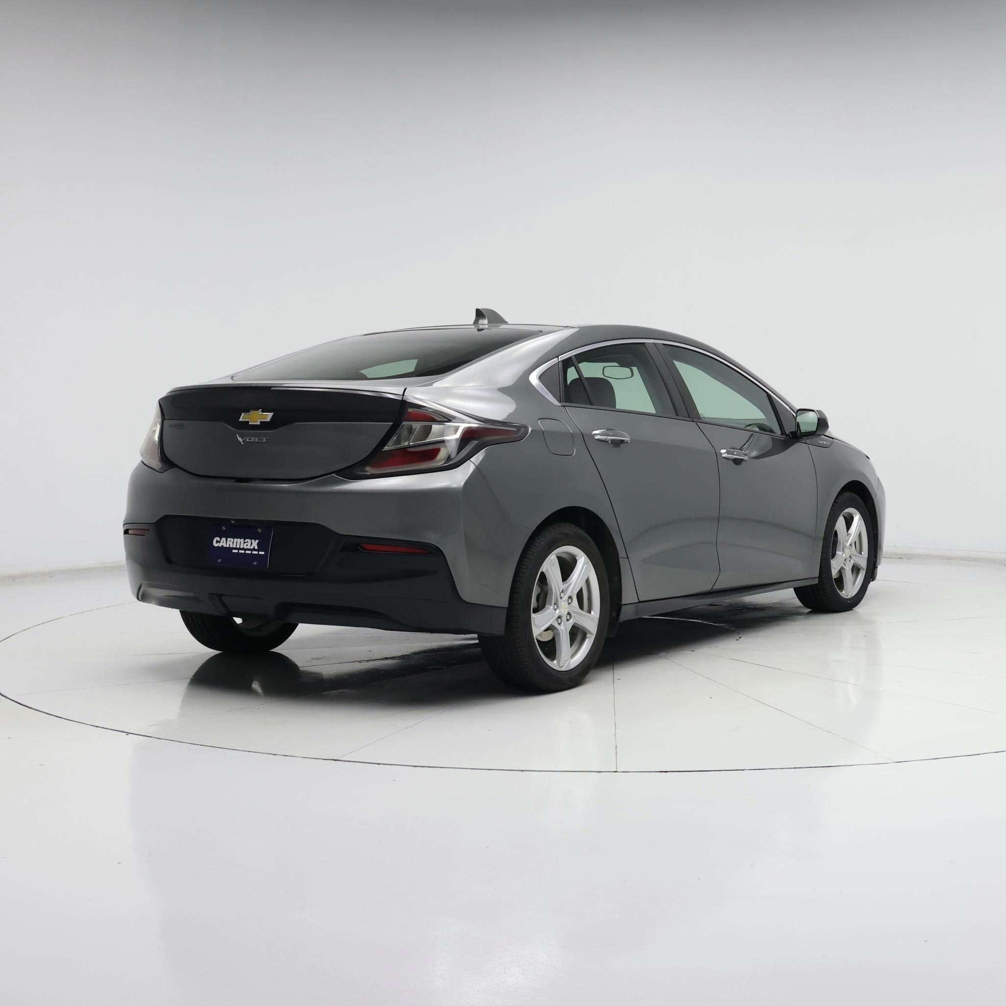 Thumbnail: 2016 Chevrolet Volt - 8