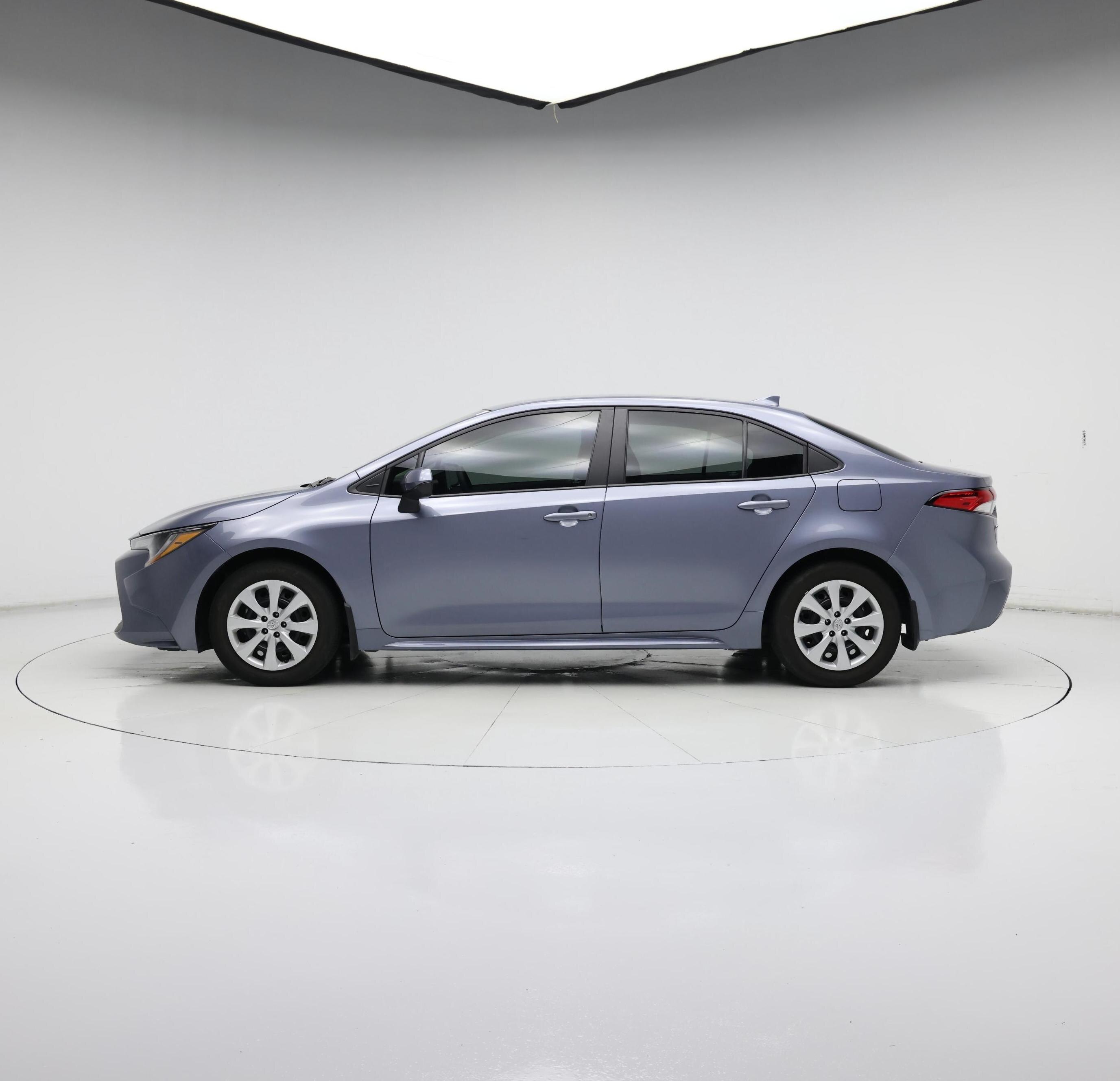 Thumbnail: 2022 Toyota Corolla - 3