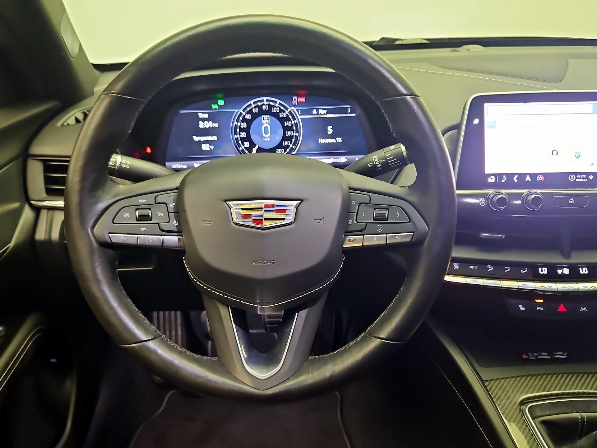 Thumbnail: 2022 Cadillac CT4 - 10