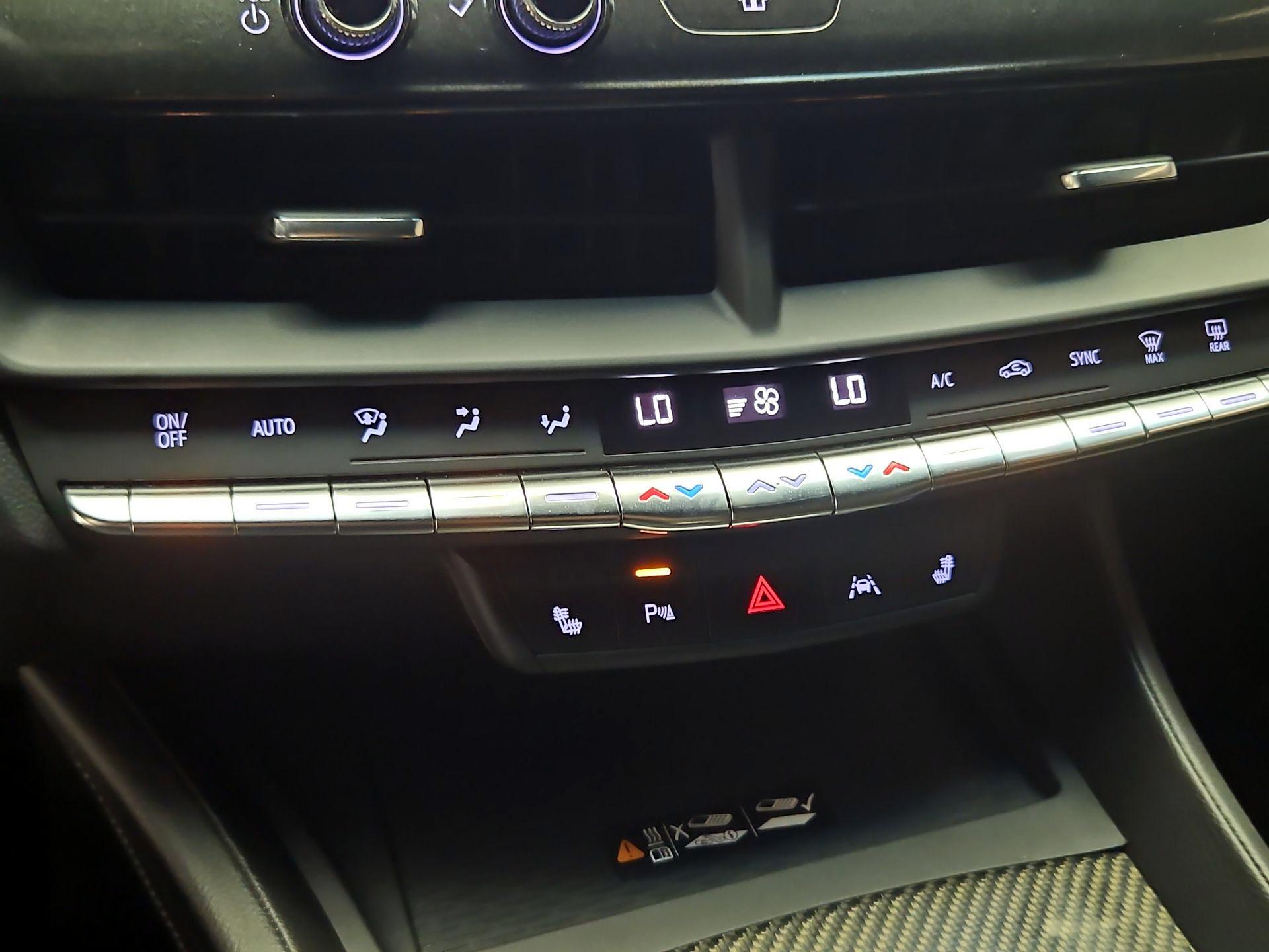 Thumbnail: 2022 Cadillac CT4 - 17