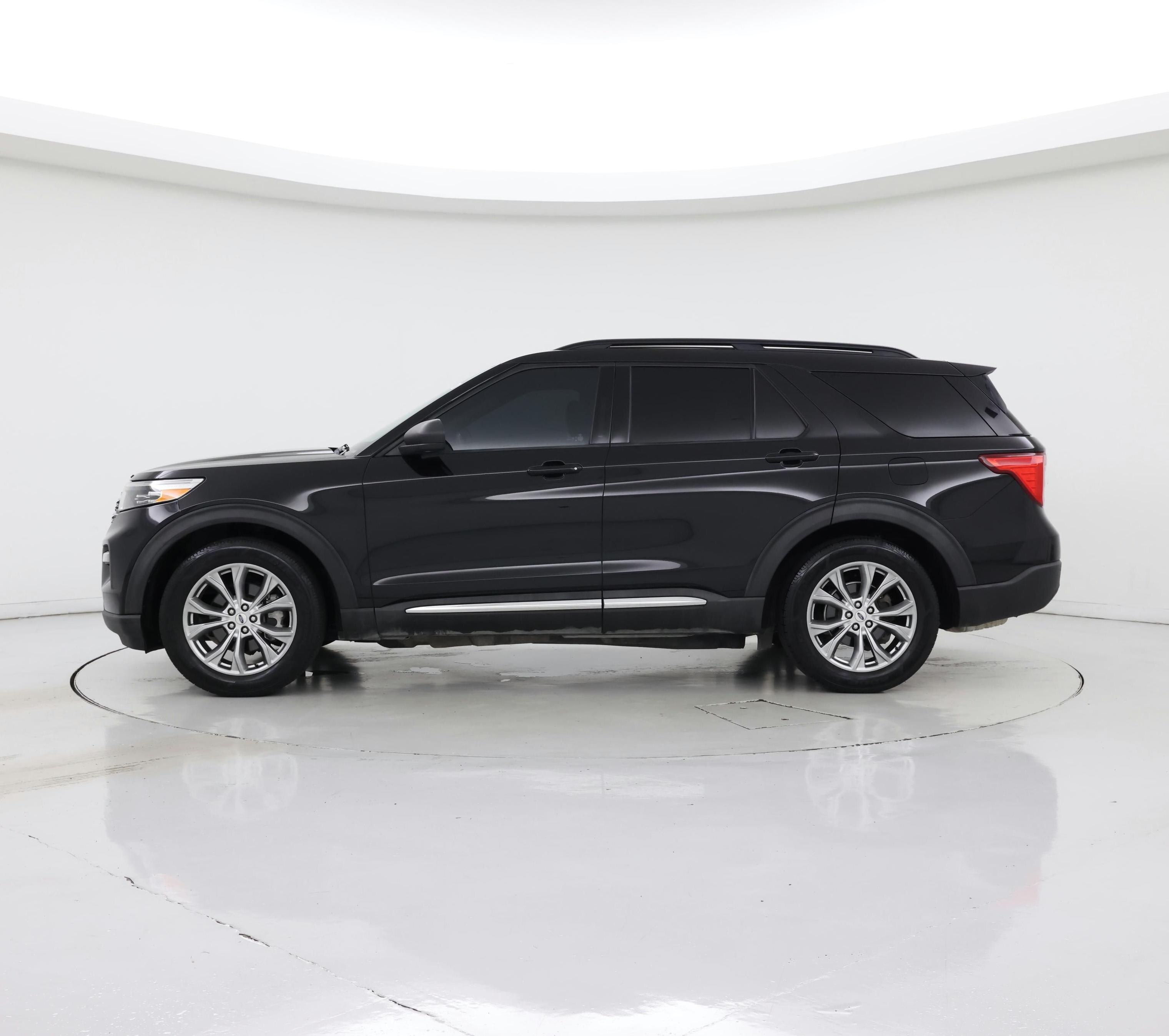 Thumbnail: 2020 Ford Explorer - 3