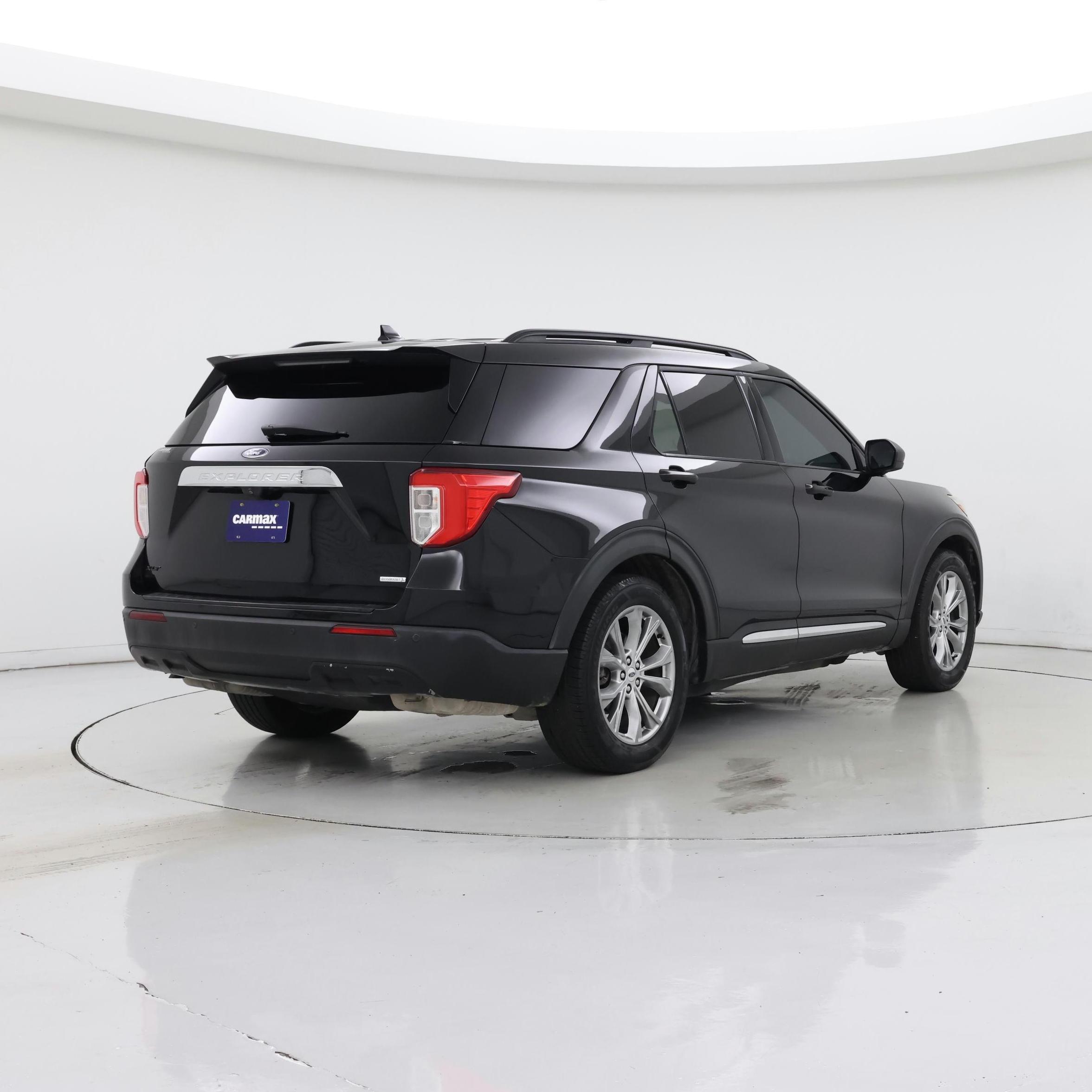 Thumbnail: 2020 Ford Explorer - 8