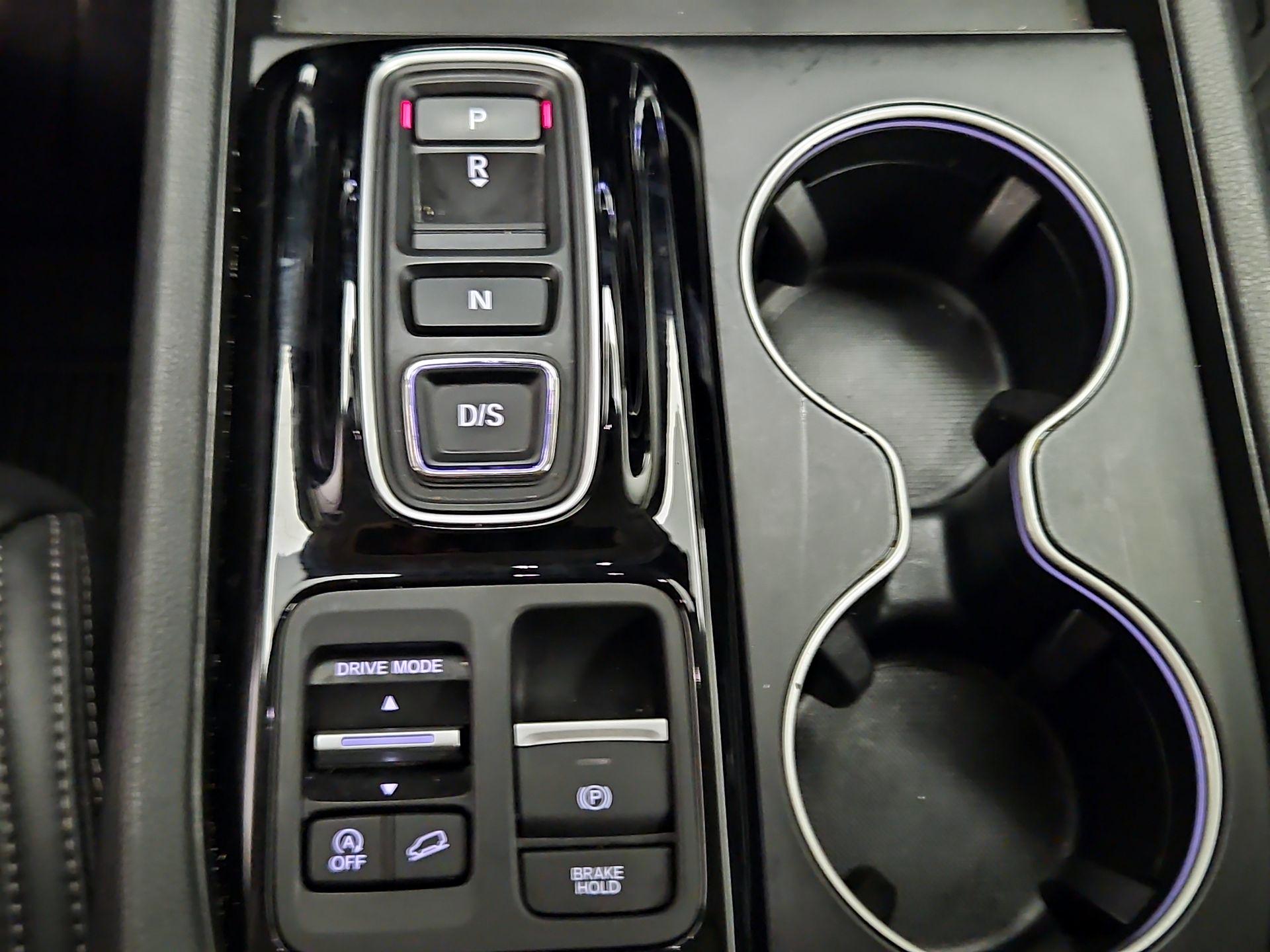 Thumbnail: 2024 Honda Pilot - 18