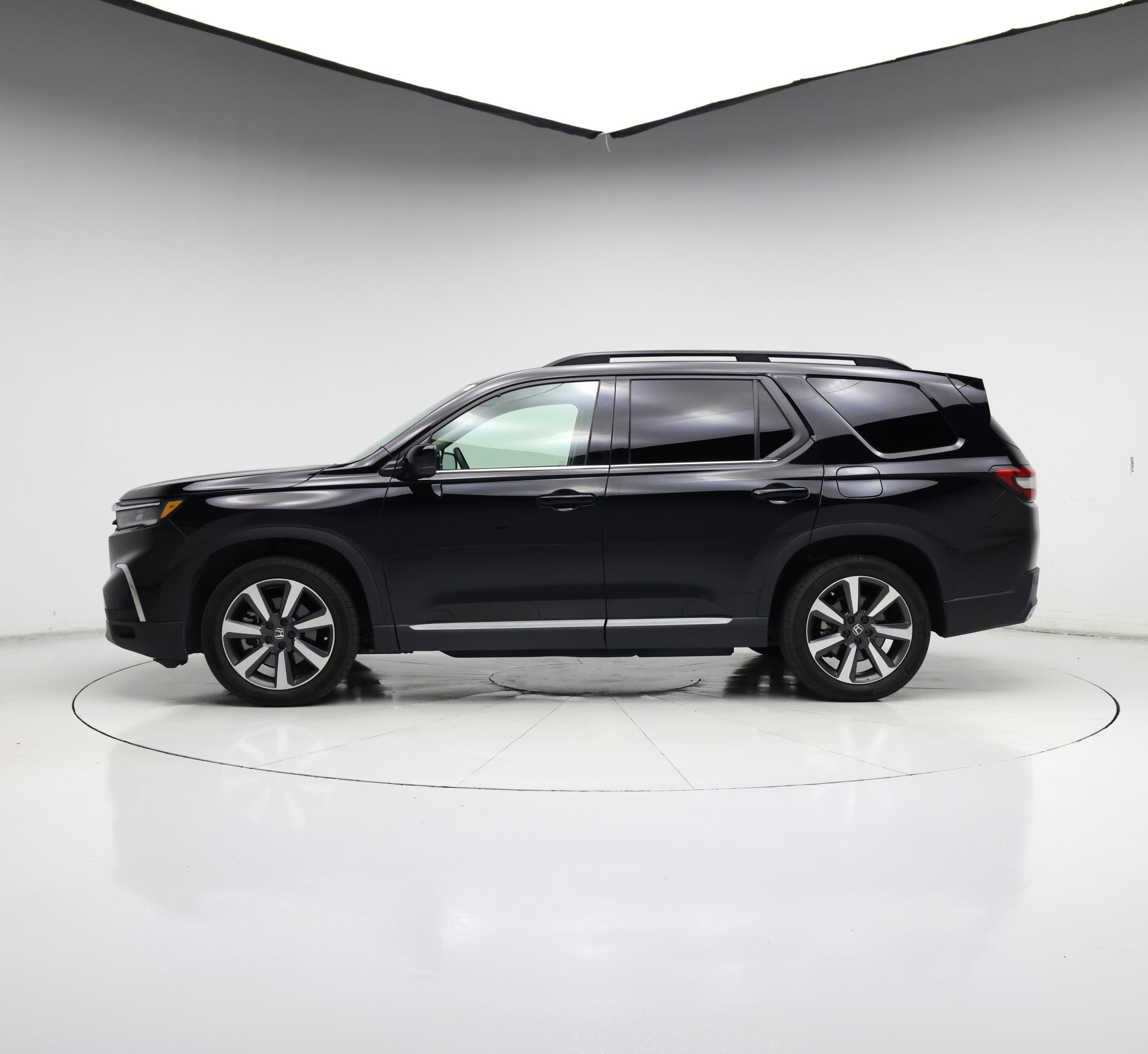 Thumbnail: 2024 Honda Pilot - 3