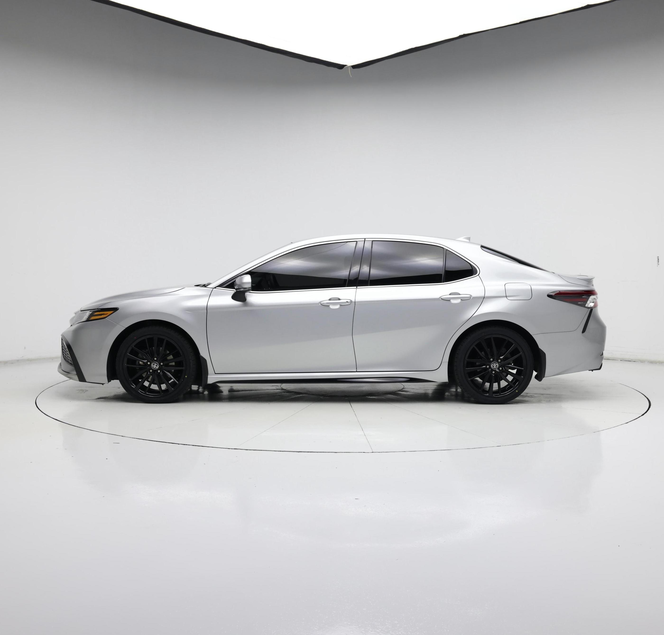 Thumbnail: 2023 Toyota Camry - 3