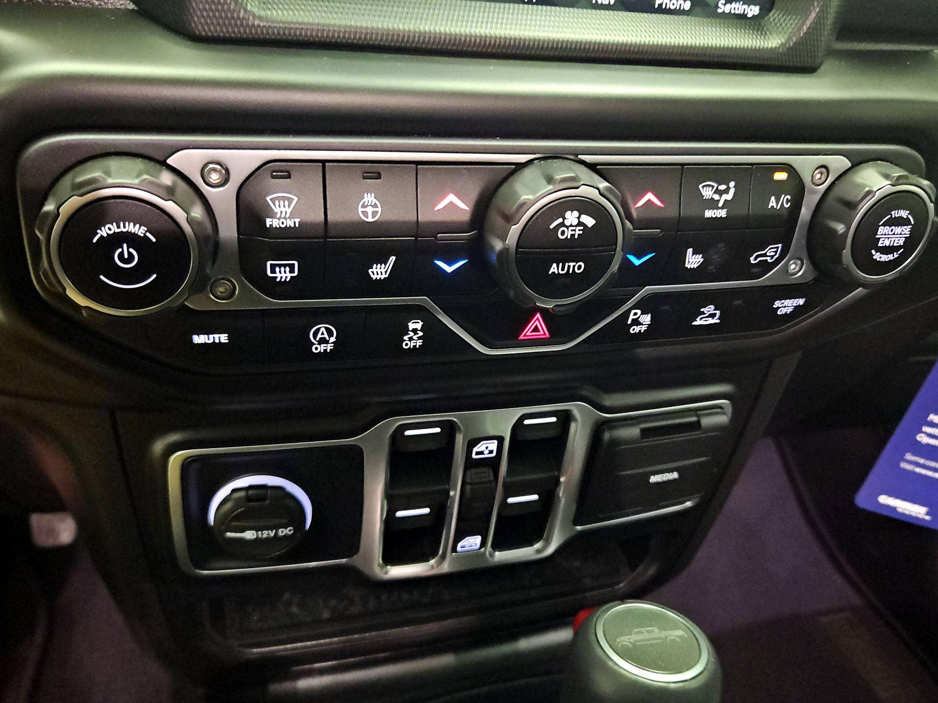 Thumbnail: 2022 Jeep Gladiator - 17