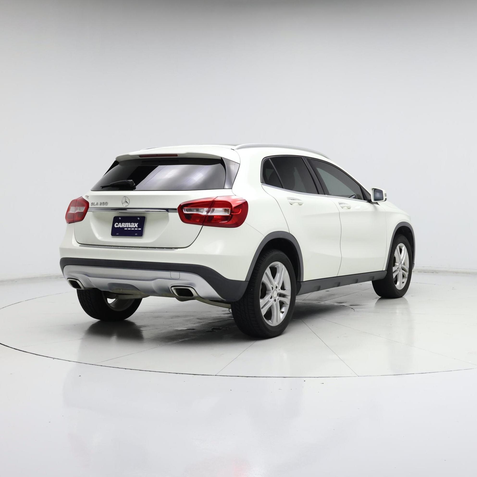 Thumbnail: 2017 Mercedes-Benz GLA - 8